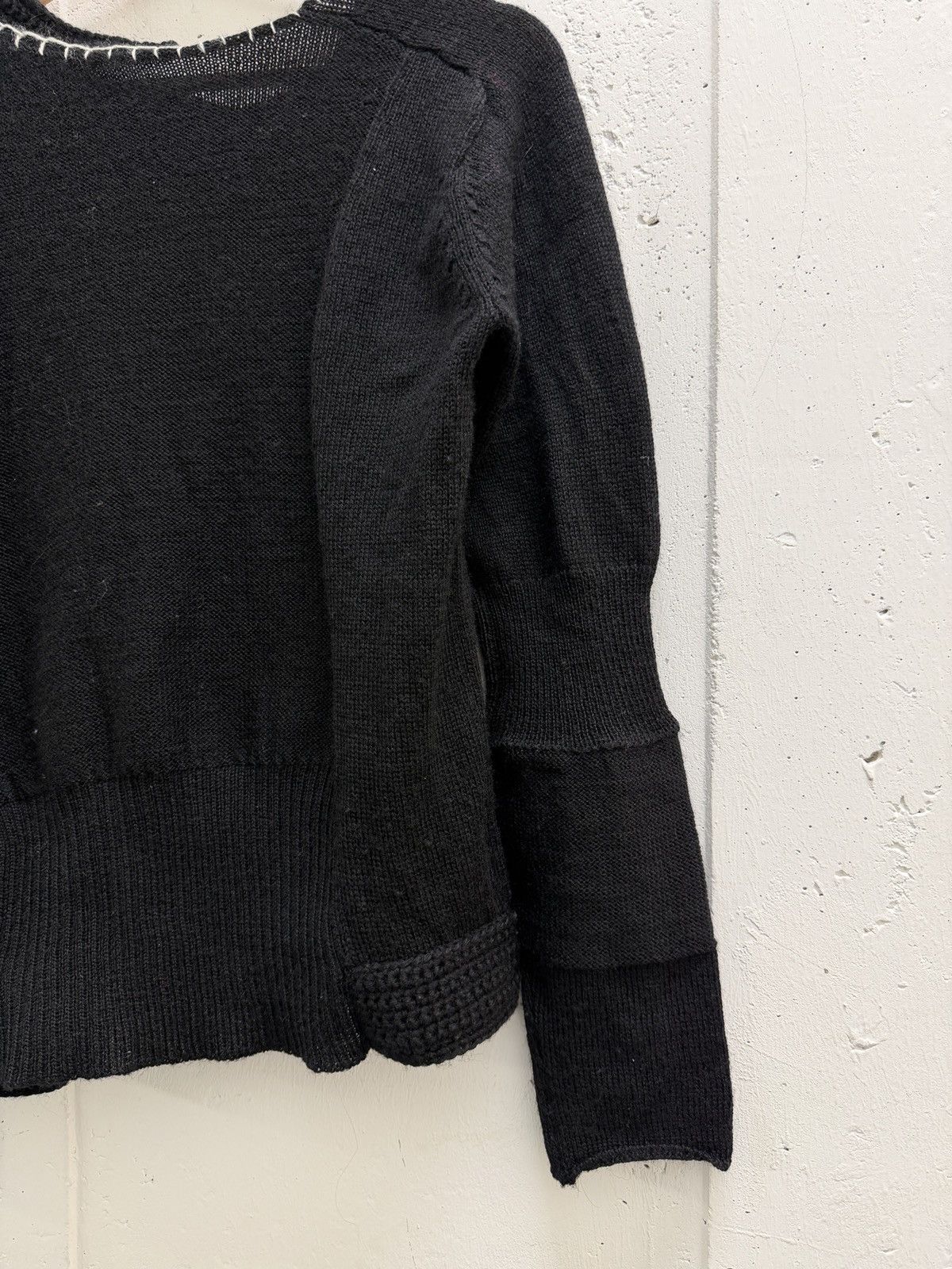 Yohji Yamamoto Yohji Yamamoto Distressed Stitch Asymmetrical Knit Sweater Size M / US 6-8 / IT 42-44 - 9 Thumbnail