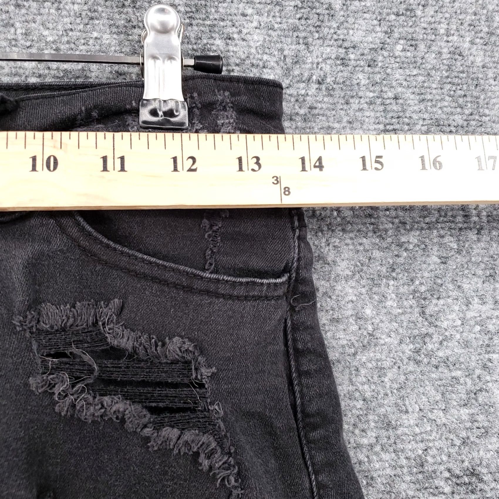 Vintage KanCan Shorts Womens Black Hot Pants Size 7 Dark Wash Denim Mid Rise Distressed Size 27" / US 4 / IT 40 - 6 Thumbnail