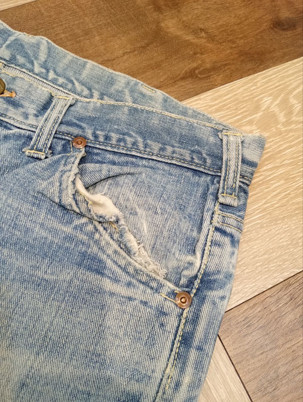 Lee RARE LEE RIDERS VINTAGE SANFORIZED FLARED JEANS - SIZE 34 Size US 34 / EU 50 - 6 Thumbnail