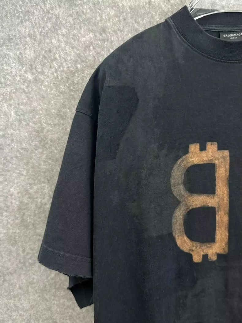 Balenciaga Balenciaga Solid color letter bitcoin printed round neck s Size US L / EU 52-54 / 3 - 6 Thumbnail