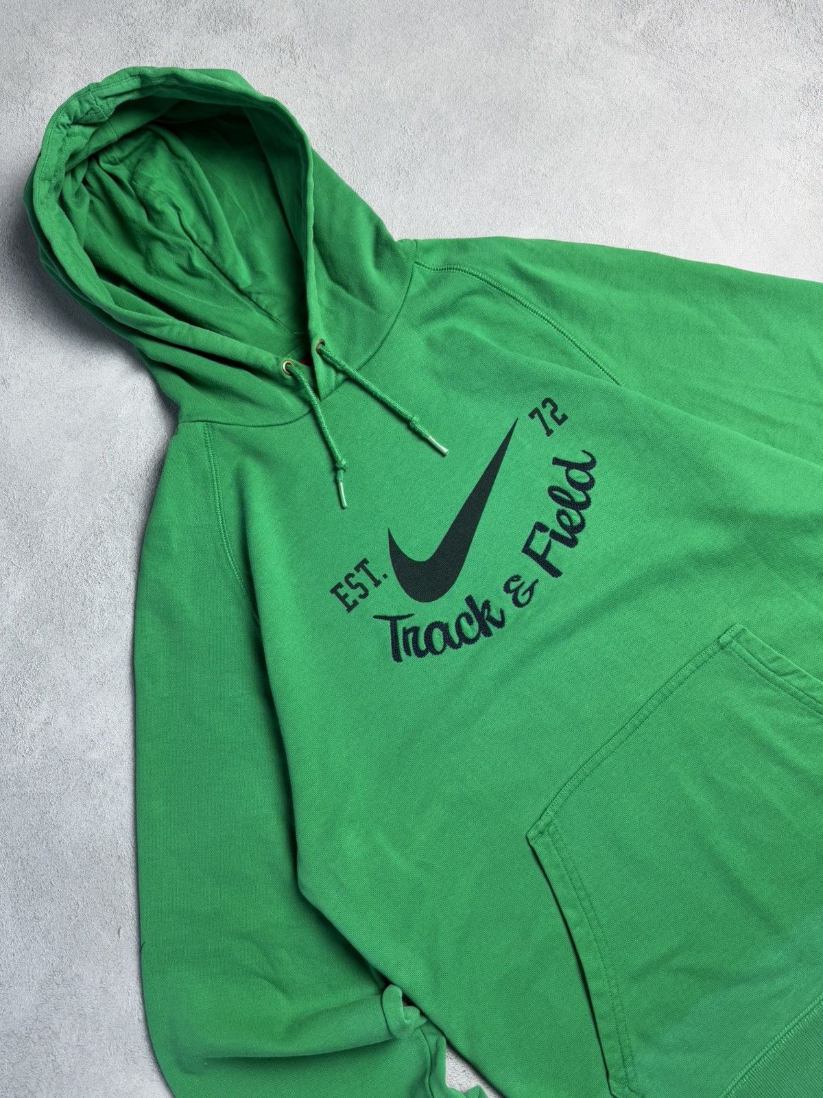Nike Vintage 00s Nike Big Logo Hoodie size M Size US M / EU 48-50 / 2 - 3 Thumbnail