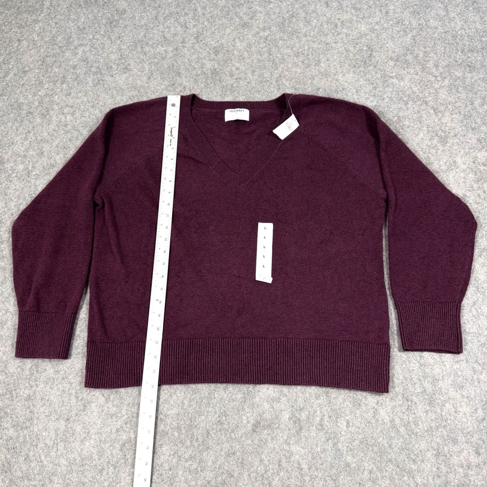 Old Navy Old Navy Sweater Shirt Mens L Burgundy Red V-Neck Pullover Knit Long Sleeve Size US L / EU 52-54 / 3 - 6 Thumbnail