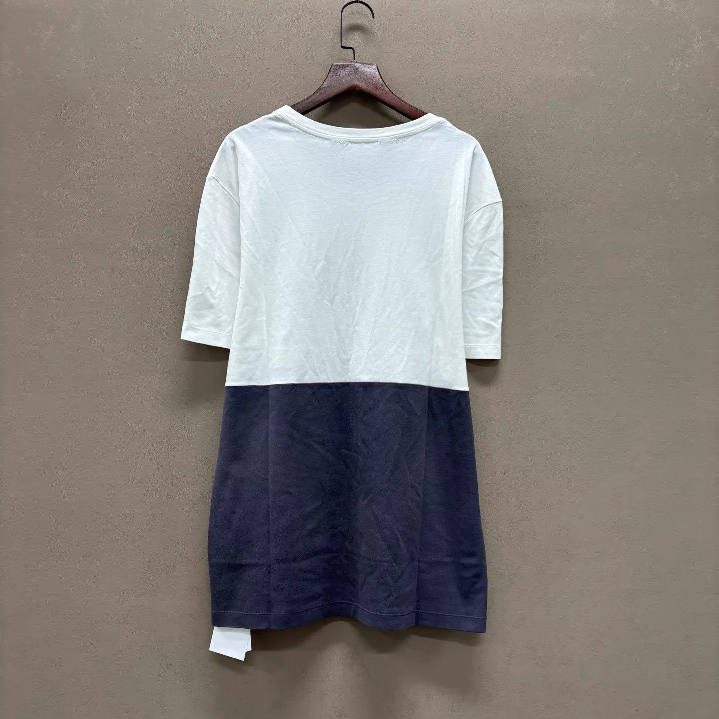 Louis Vuitton Louis Vuitton 99 New White Logo Short Tee L Size US L / EU 52-54 / 3 - 2 Thumbnail