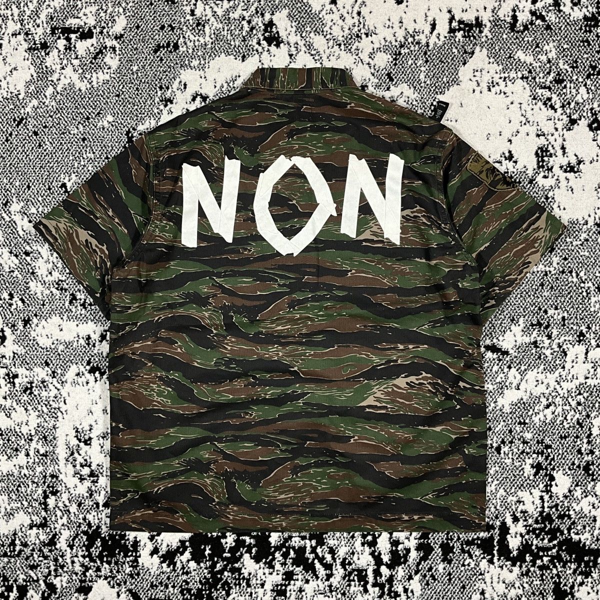 Japanese Brand × Tribal Streetwear × Wtaps WTAPS SHIRT. COTTON. TWILL. TIGER STRIPE 2017 - XRAY Size US XL / EU 56 / 4 - 3 Thumbnail