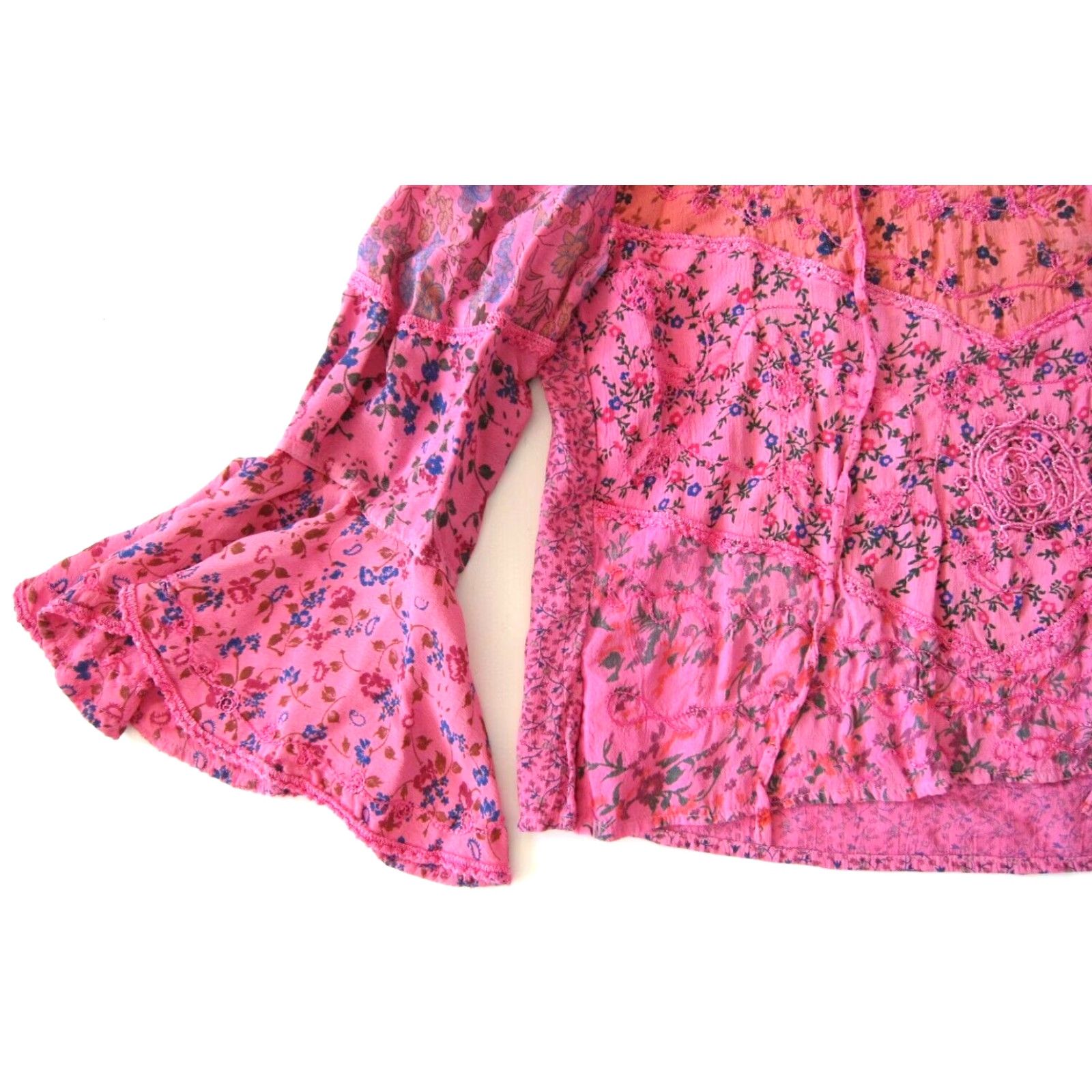 Vintage VINTAGE Flying High Blouse Shirt Floral Embroidered Pink Rayon Flare Sleeve V-Neck Cropped S/M Women Size S / US 4 / IT 40 - 7 Thumbnail