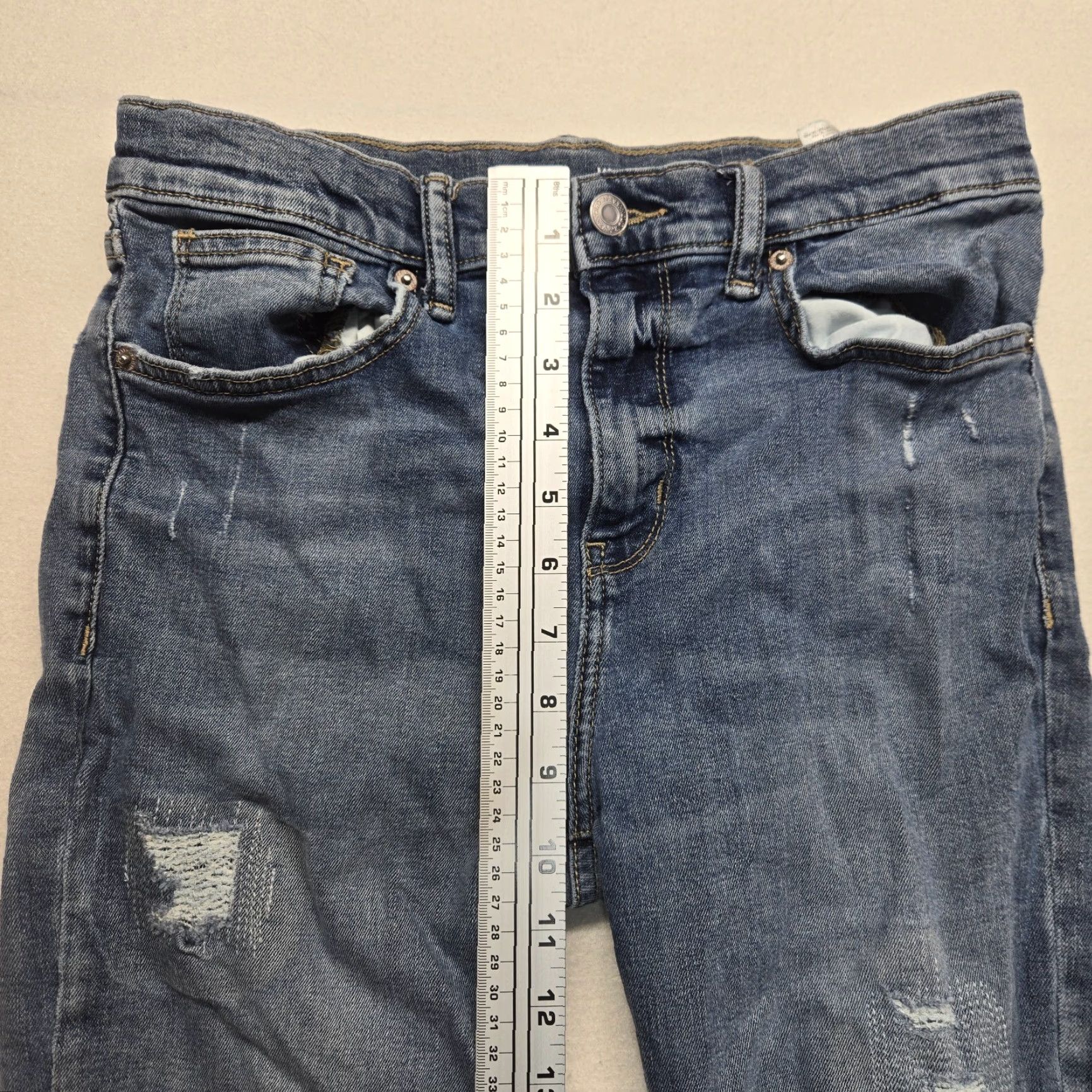 Old Navy Old Navy Jeans Womens Slim Mid Rise Blue Denim 28 Inseam 30 16 80s 90s Retro Classic Stretch Pockets Distressed Button Zip Casual Regular Womens Jeans Size 38" / US 16 / IT 52 - 5 Thumbnail