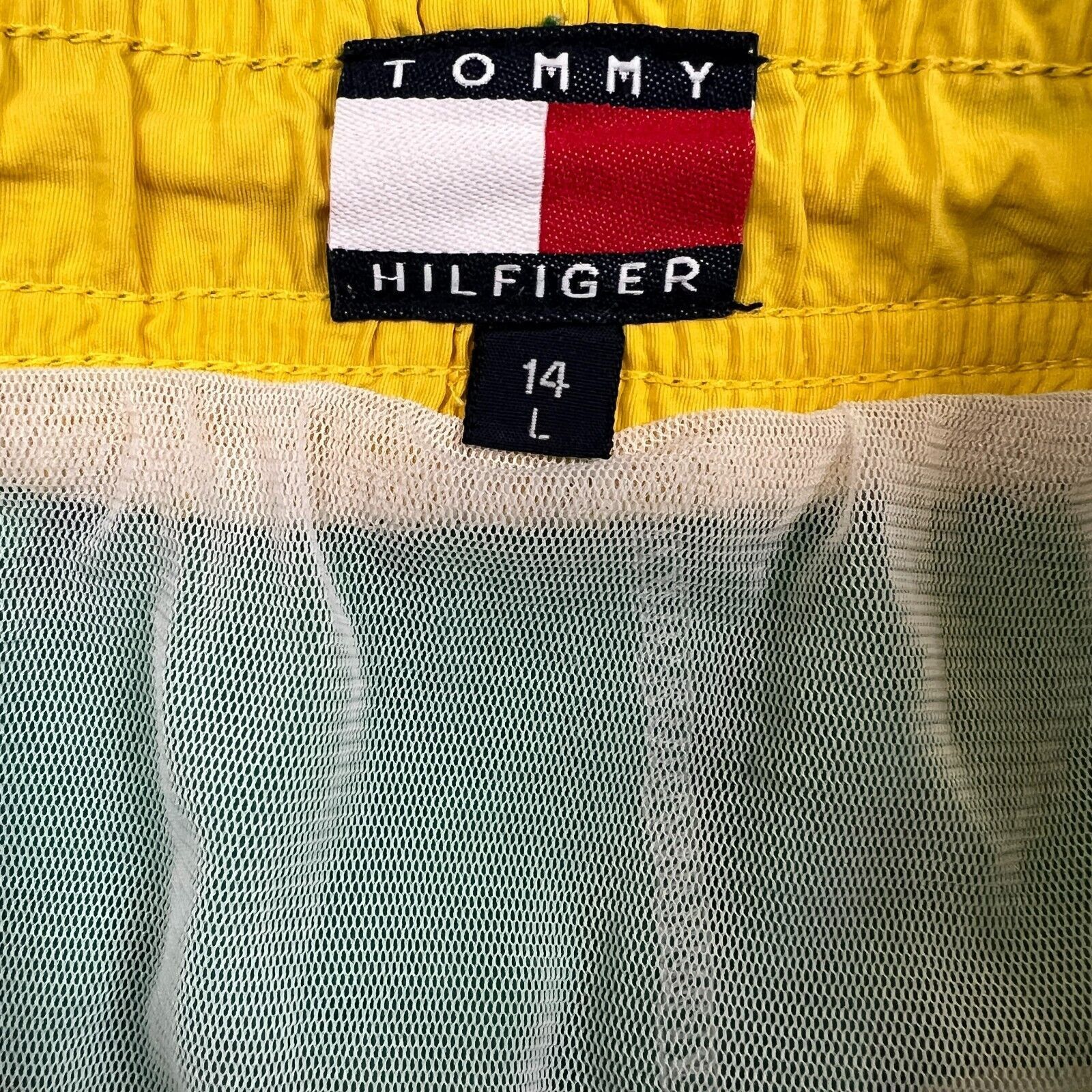 Tommy Hilfiger × Vintage Tommy Hilfiger Shorts Large Pocketed Lined Swimming Trunks Size US 32 / EU 48 - 7 Thumbnail