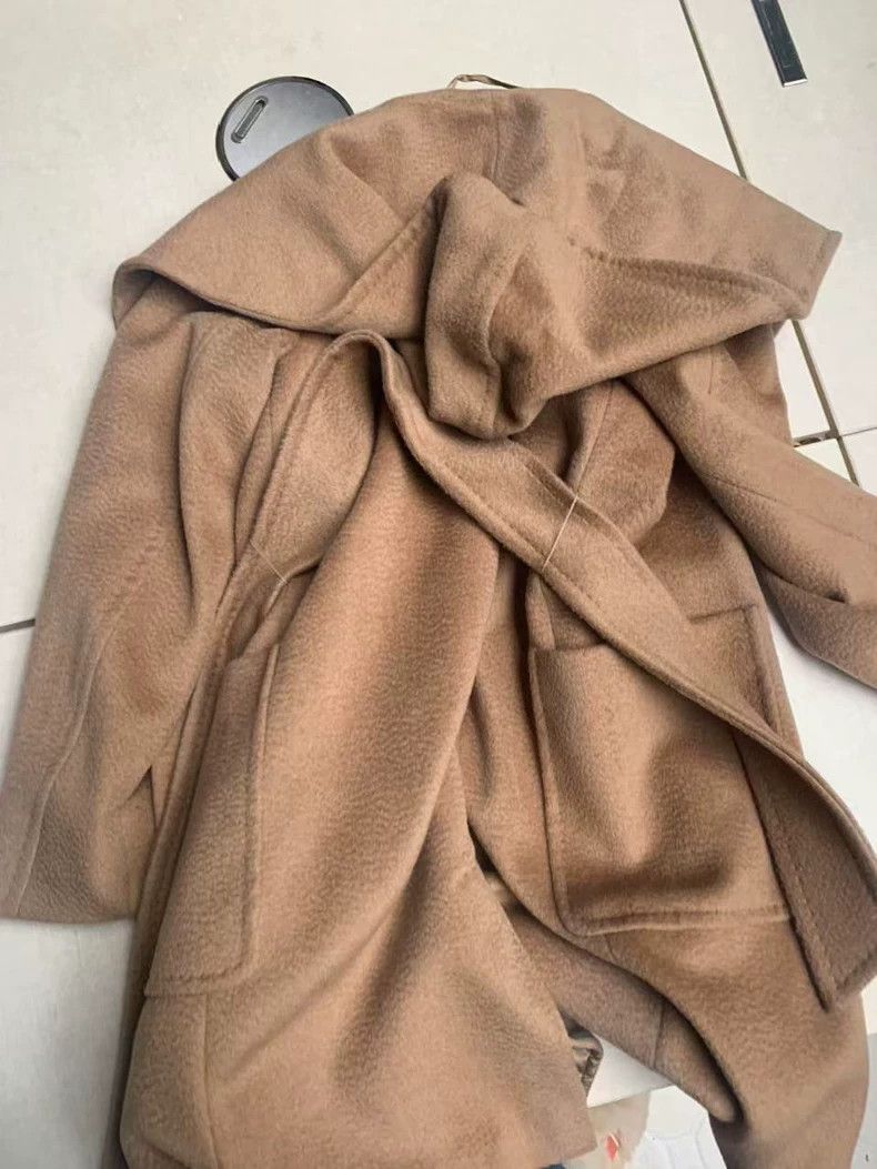 Max Mara Max Mara Rialto coat, bathrobe with hood Size M / US 6-8 / IT 42-44 - 4 Thumbnail