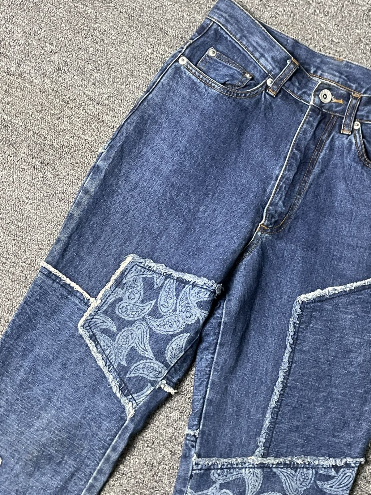 Japanese Brand × Vintage Hysteric Glamour x C.A.T Asymmetrical Patchwork Jeans (90) Size 25" / US 0 / IT 36 - 5 Thumbnail