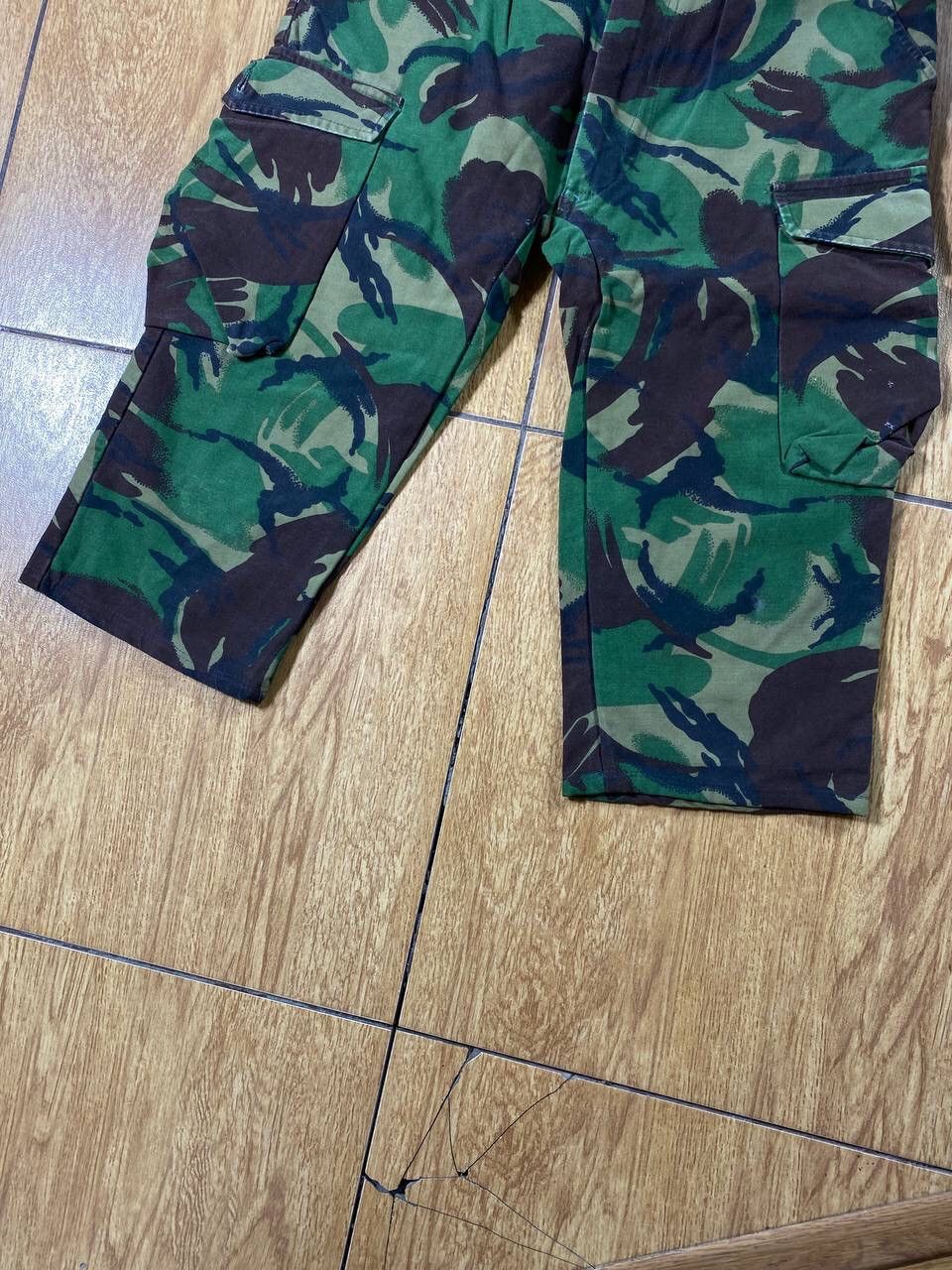 Vintage Vintage Custom Baggy Fit Camo Cargo Shorts Size US 32 / EU 48 - 23 Thumbnail