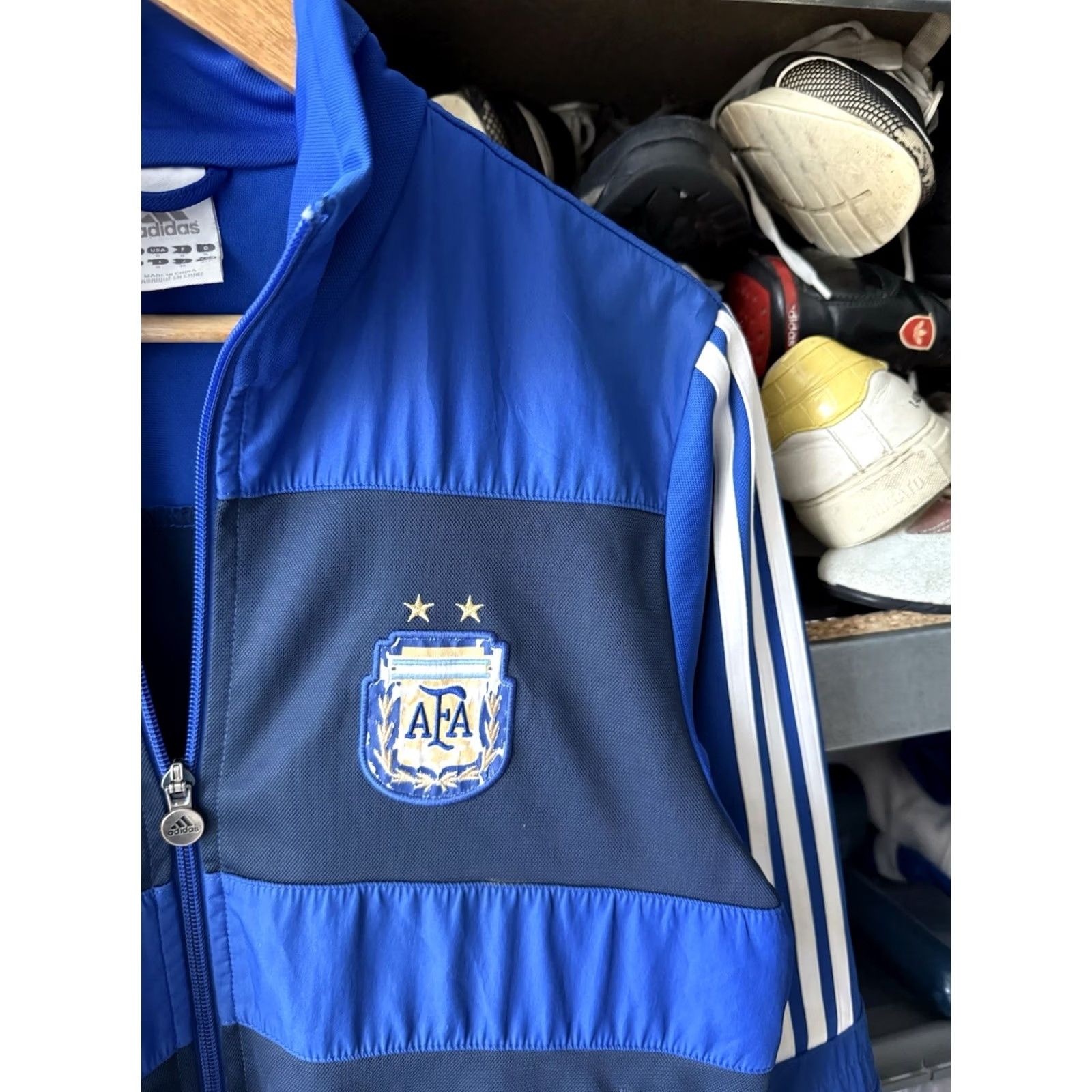 Adidas ARGENTINA 2010 2011 FOOTBALL SOCCER TRACK JACKET adidas P41084 Sz S MEN Size US S / EU 44-46 / 1 - 5 Thumbnail