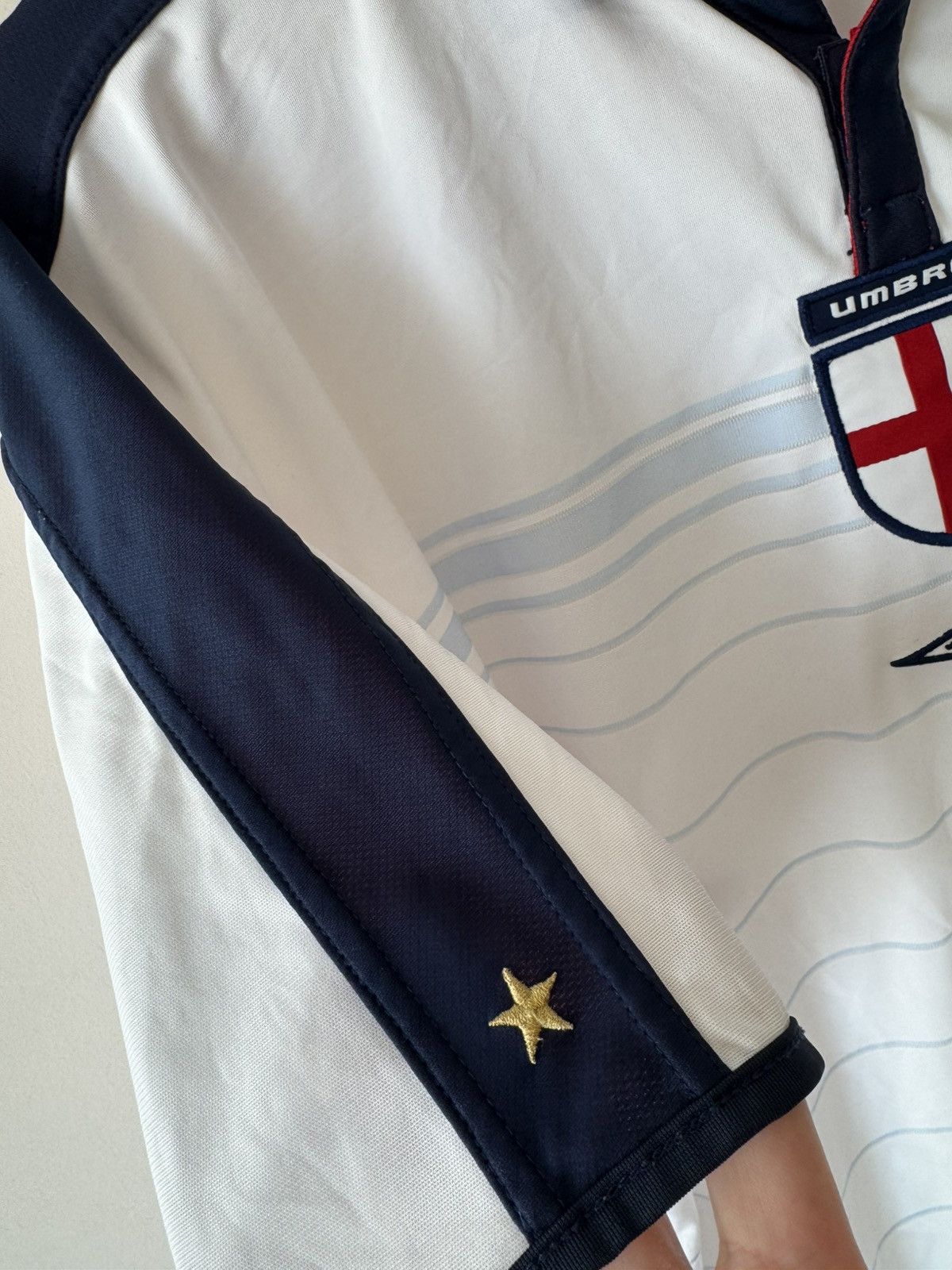 Umbro Vintage England 2004-2005 Home Soccer Jersey Football Shirt Size US XL / EU 56 / 4 - 18 Thumbnail