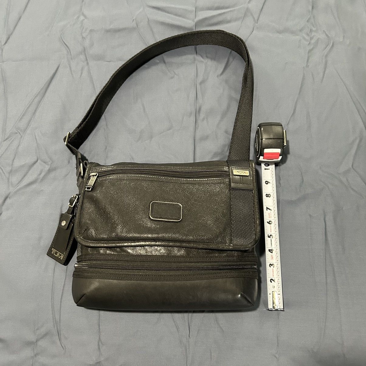 Tumi Tumi All Leather Alpha Bravo Beale Mini Messenger Size ONE SIZE - 3 Thumbnail
