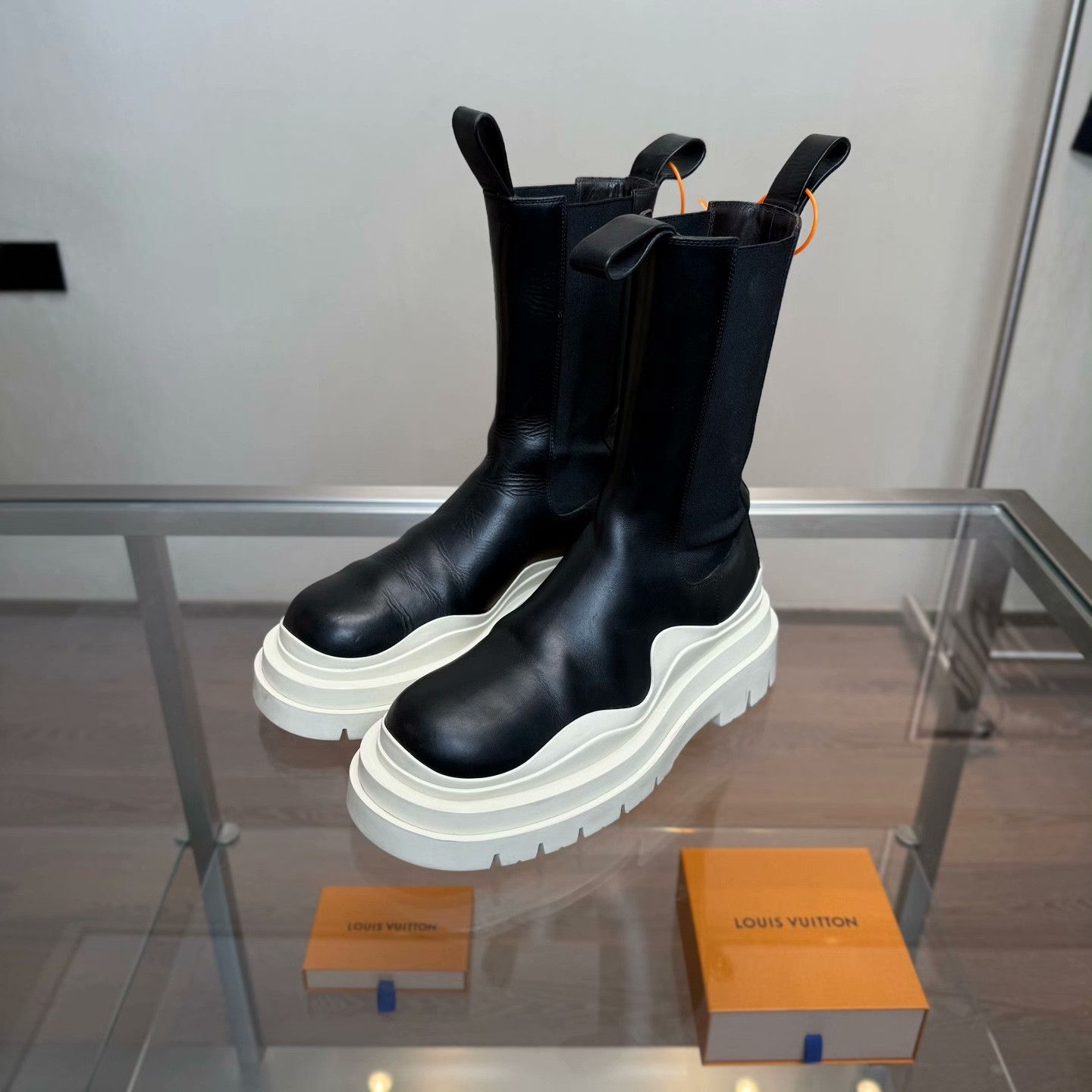 Bottega Veneta Bottega Veneta Boots 37 Women Size US 6.5 / IT 36.5 - 1 Thumbnail