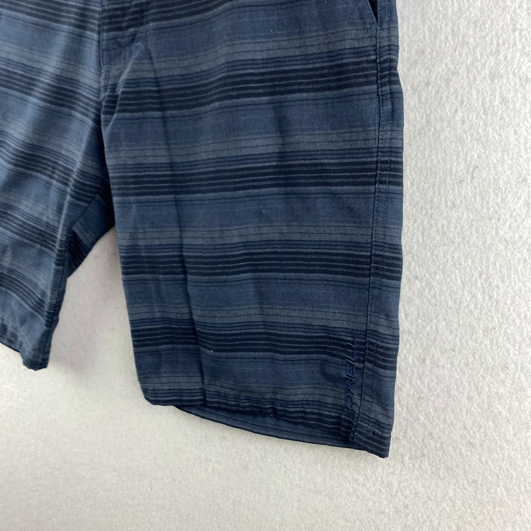 O'Neill O'Neill Mens Shorts 28 Blue Striped Chino Slash Pockets Logo Casual Short Size US 28 / EU 44 - 4 Thumbnail