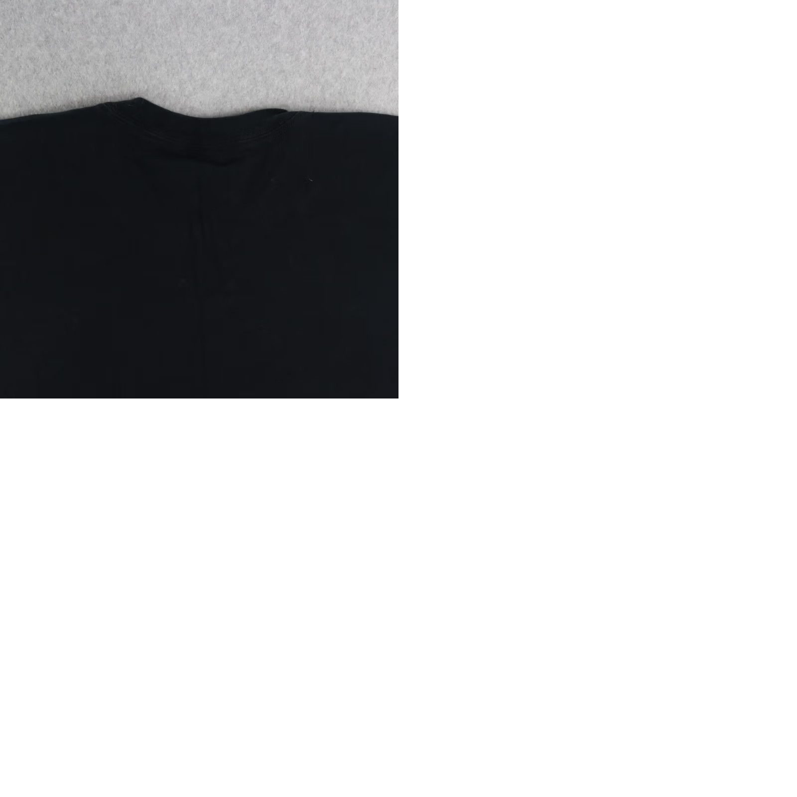 Gildan Vintage Batman Mens 2XL Classic Logo in Black Graphic T-shirt Sz XXL 2XL Size US XXL / EU 58 / 5 - 9 Thumbnail