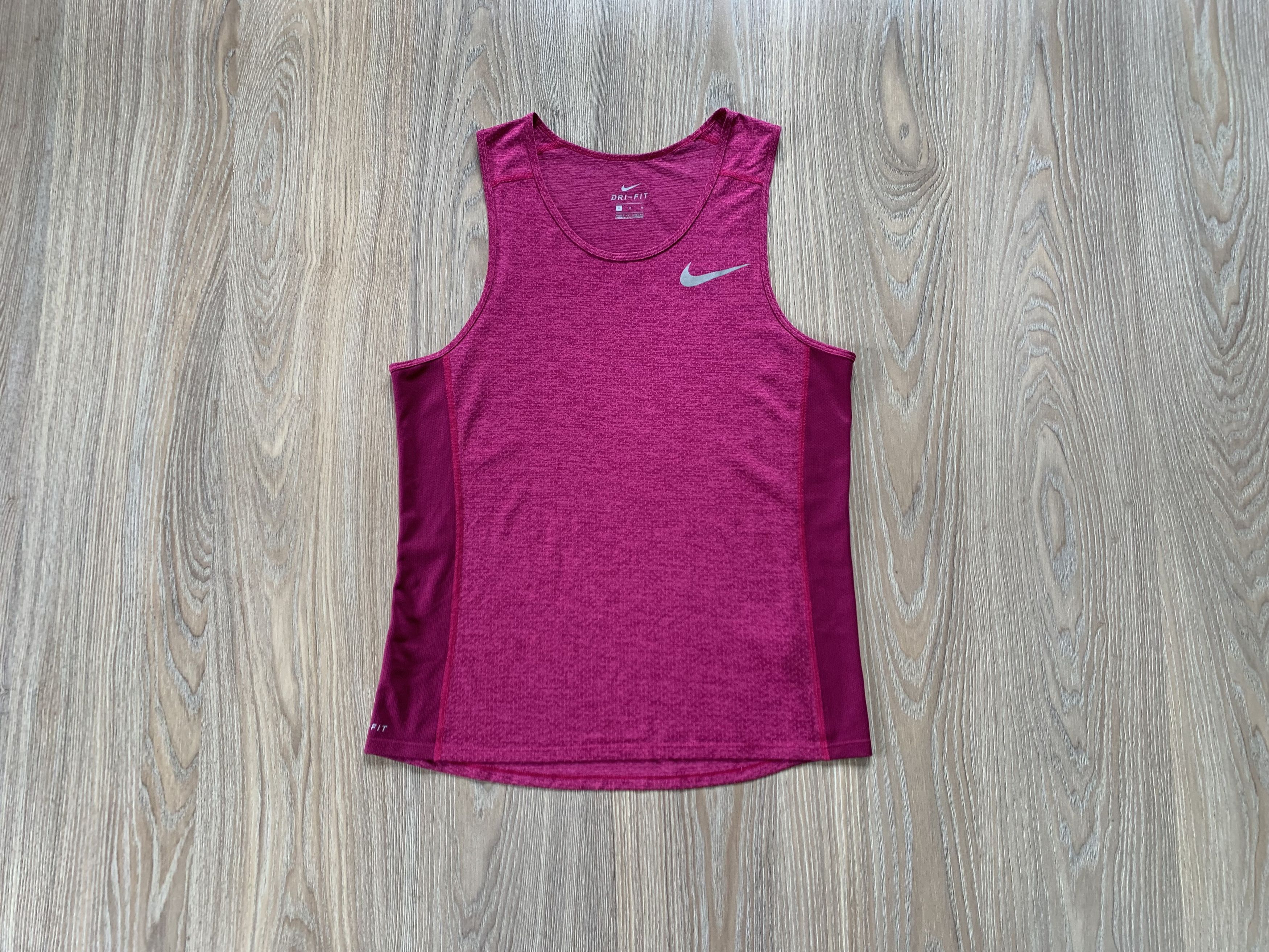 Nike Womens Nike Dri-Fit Swoosh Sleeveless T Shirt Size M / US 6-8 / IT 42-44 - 1 Thumbnail