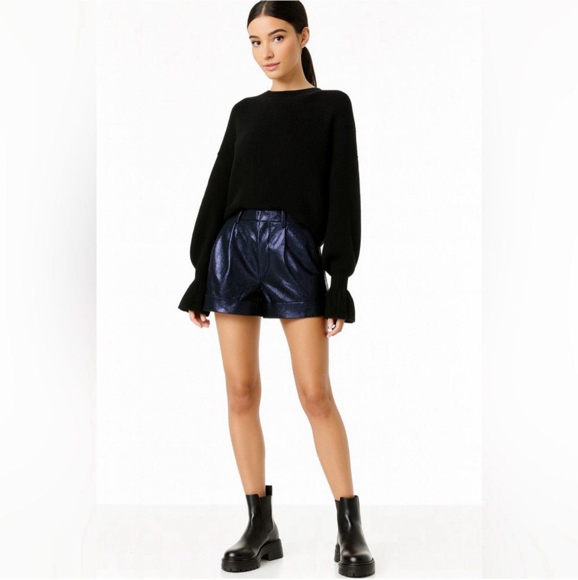Alice + Olivia Conry Vegan Leather Cuff Shorts/ Size 0