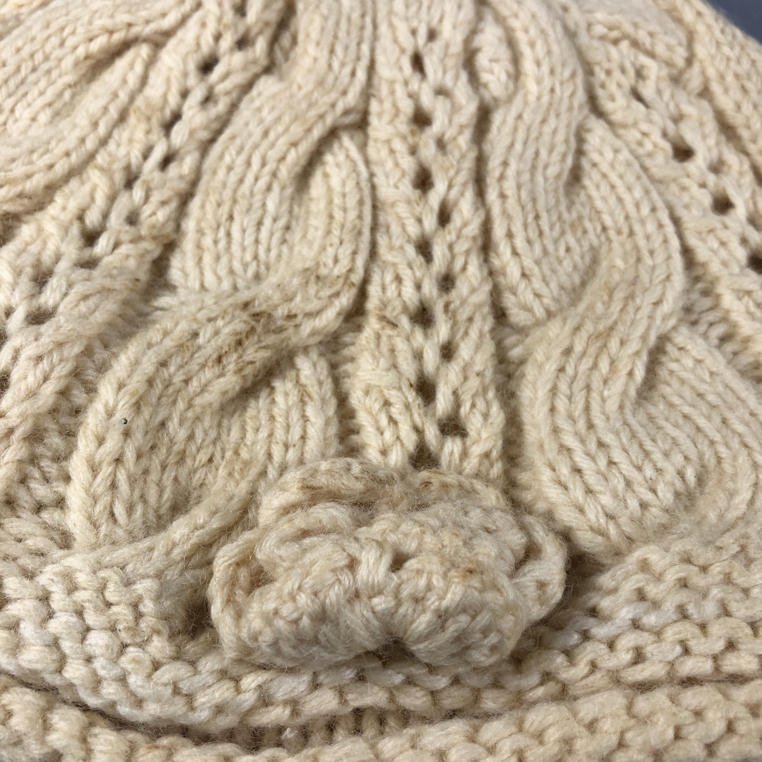 Vintage Cable Knit Crochet Flower Beanie Snowcap Snow Hat B998 Size ONE SIZE - 4 Thumbnail