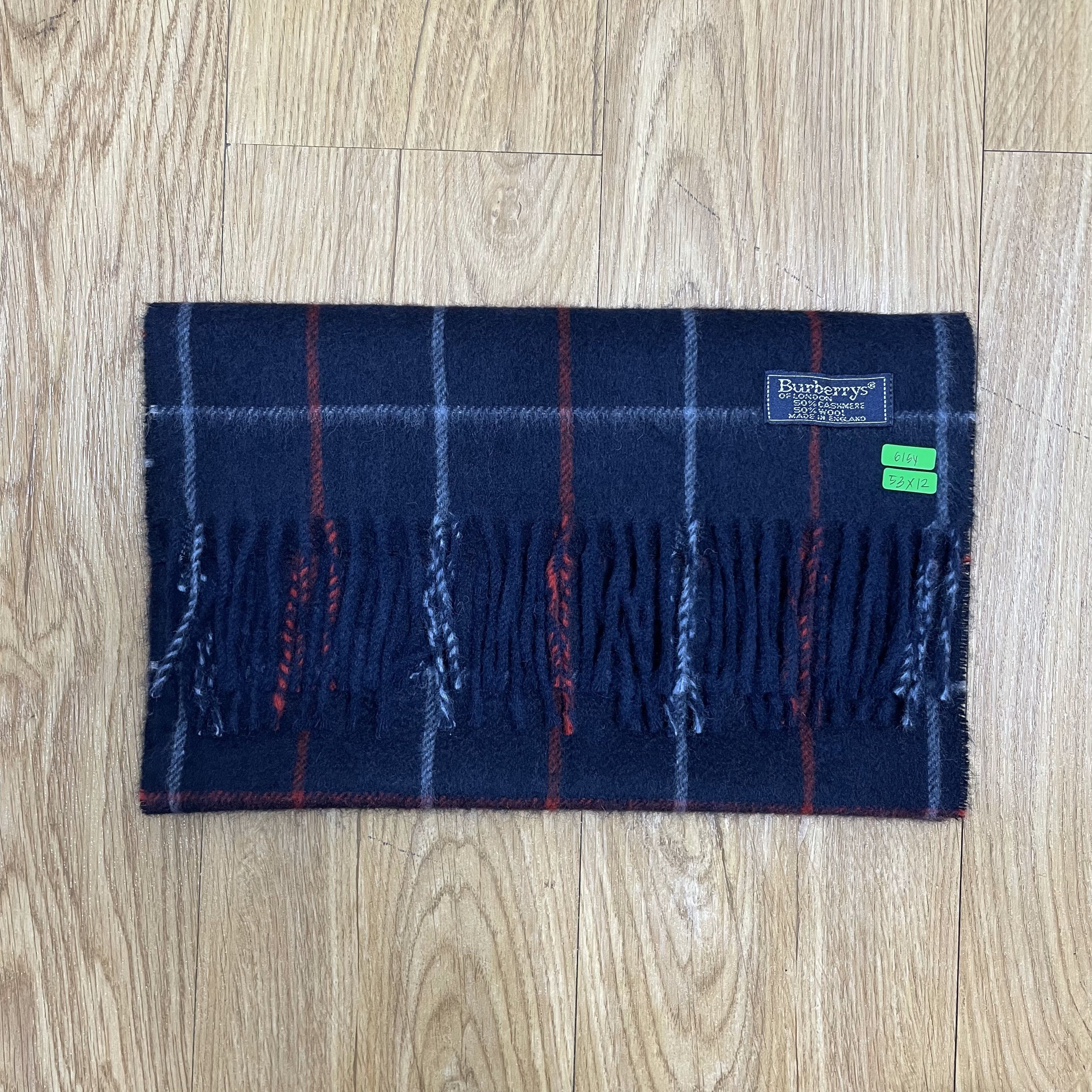 Burberry Burberrys Scarf / Muffler - 6154 Size ONE SIZE - 8 Thumbnail