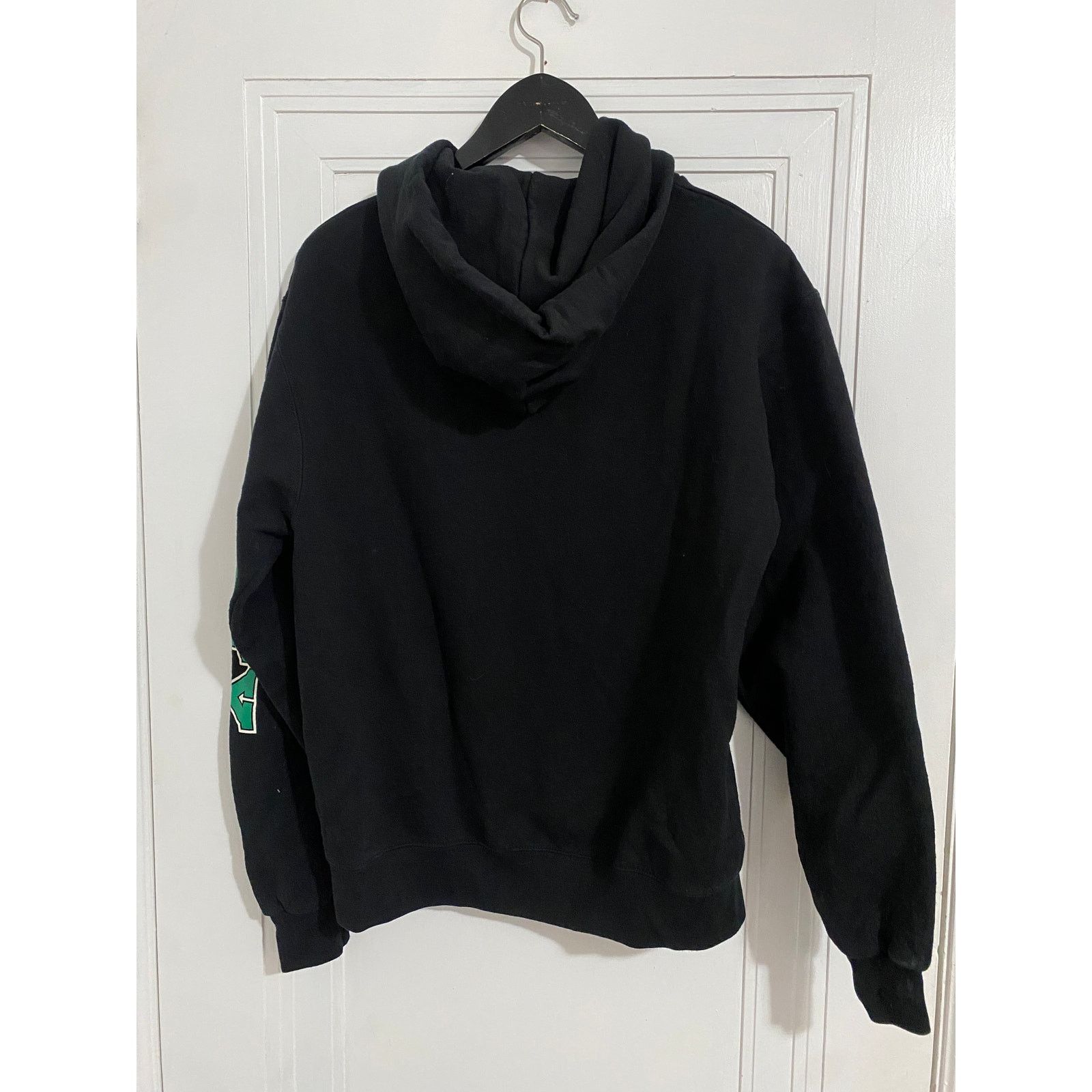 Champion University of North Dakota Fighting Hawks Hockey Hoodie Sz M Size US M / EU 48-50 / 2 - 7 Thumbnail
