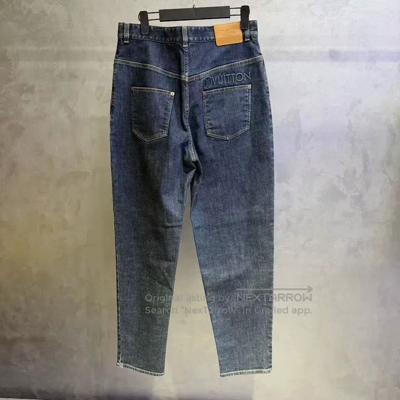 Louis Vuitton Louis Vuitton Blue solid high-rise tapered jeans Size US 40 / EU 56 - 6 Thumbnail