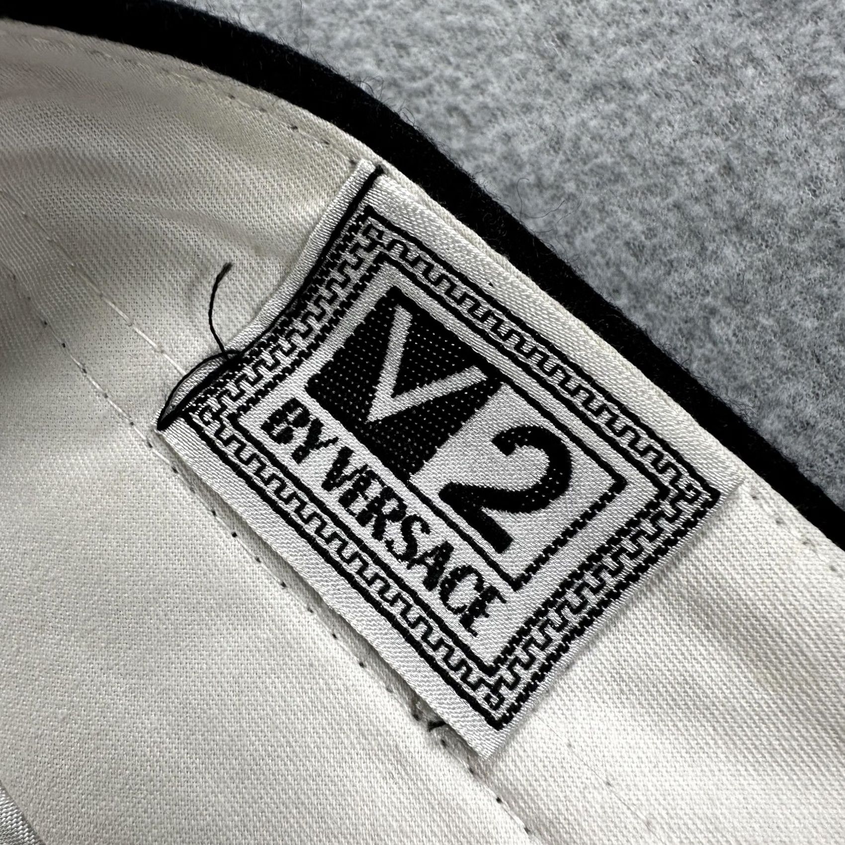 Versace V2 by Versace Dress Pants Mens 36x29 Gray Pleated Cuffed Straight Leg Trousers Size US 36 / EU 52 - 5 Thumbnail