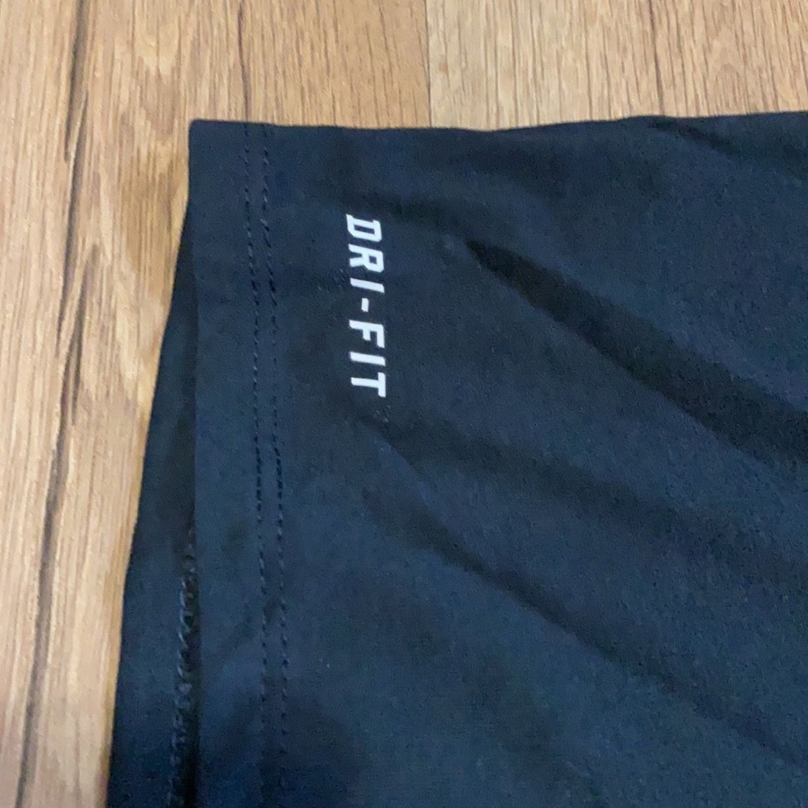 Nike 2010 Nike run short sleeve Size US S / EU 44-46 / 1 - 4 Thumbnail
