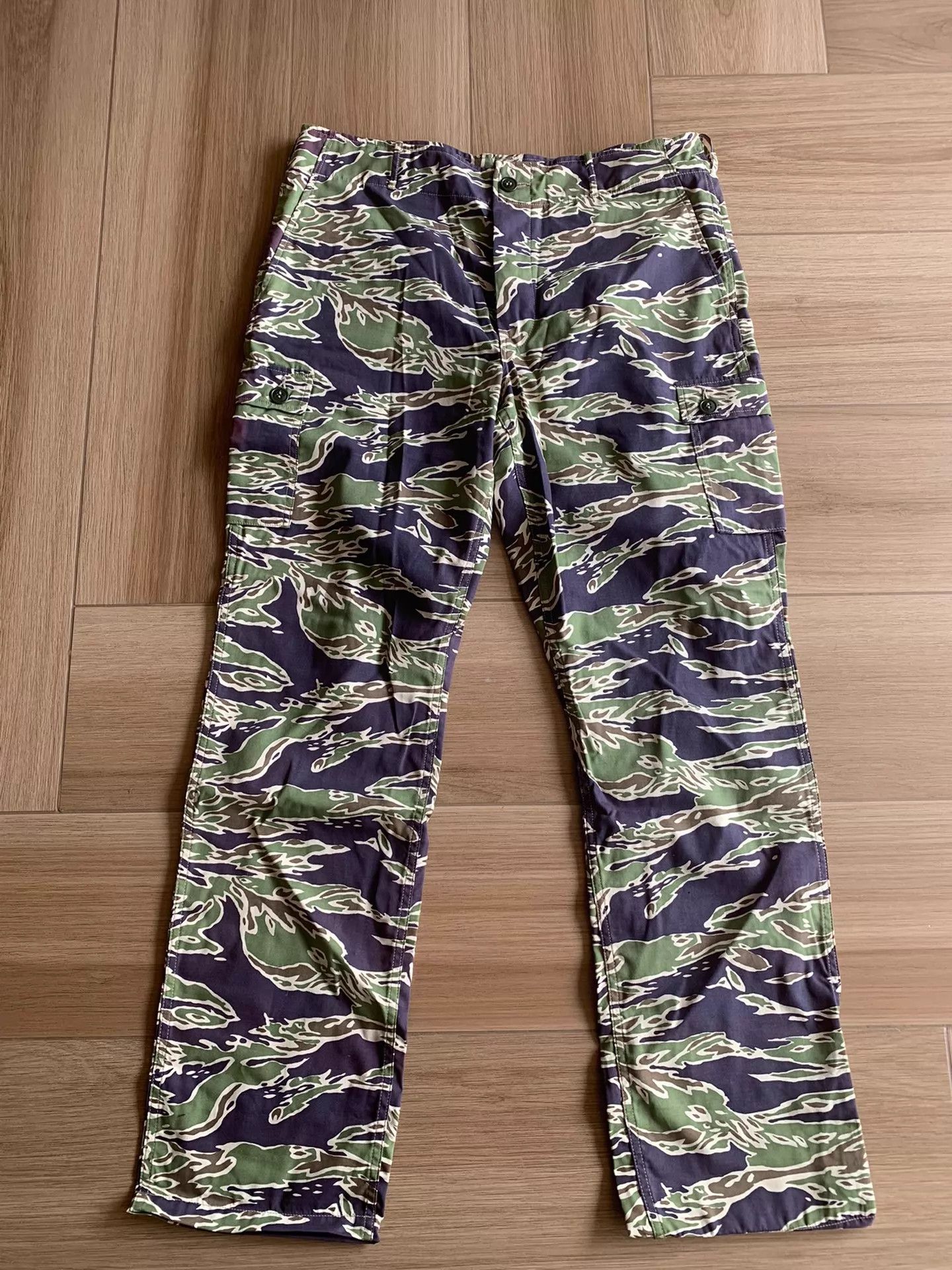 The Real McCoy's The Real McCoy's Tiger Camo 60s Lightweight Cargos XL Size US 36 / EU 52 - 1 Thumbnail