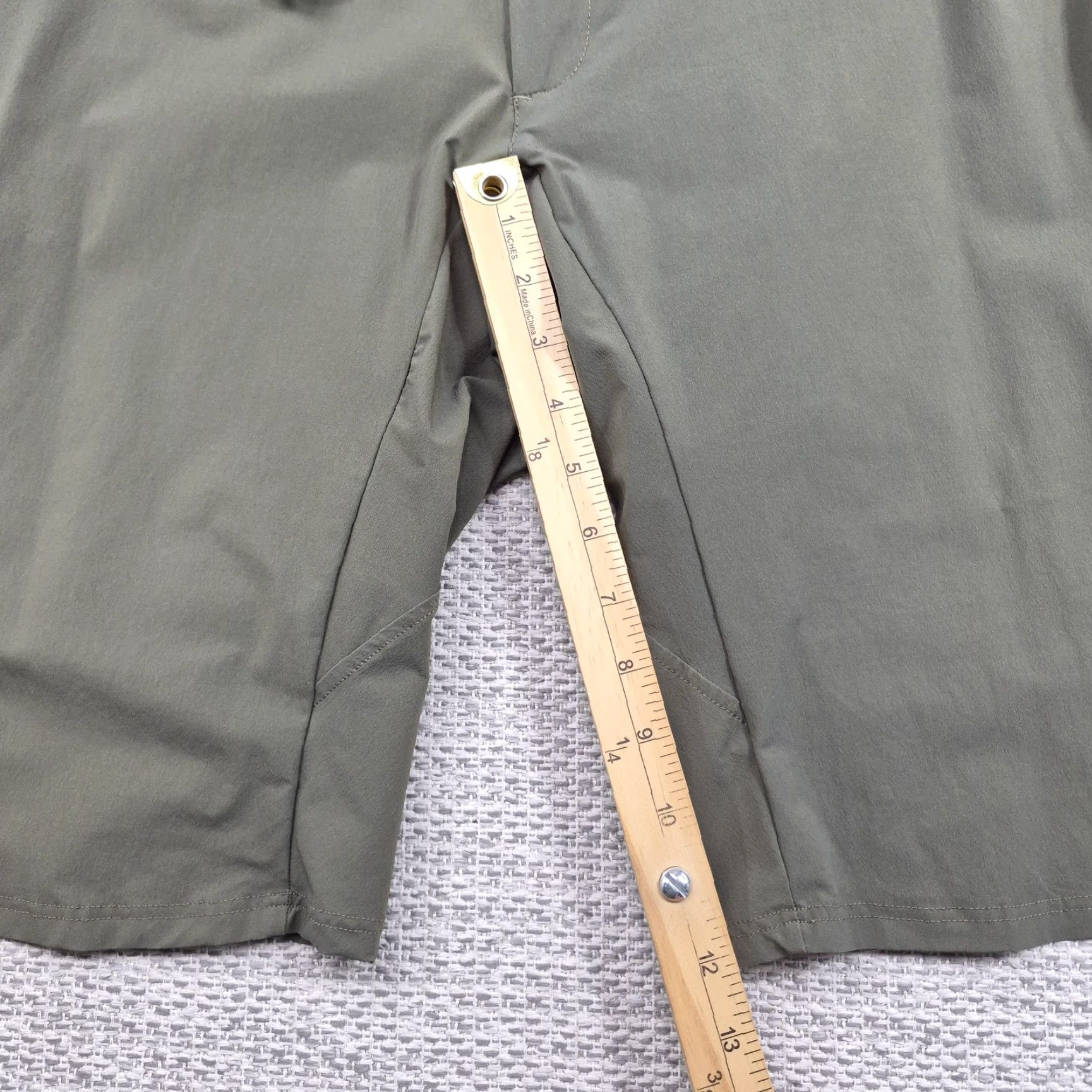 Vintage Vaude Trail Shorts Mens Small Green Biker Adjustable Belt Reflective Cycling Shirt? Size US 29 - 5 Thumbnail
