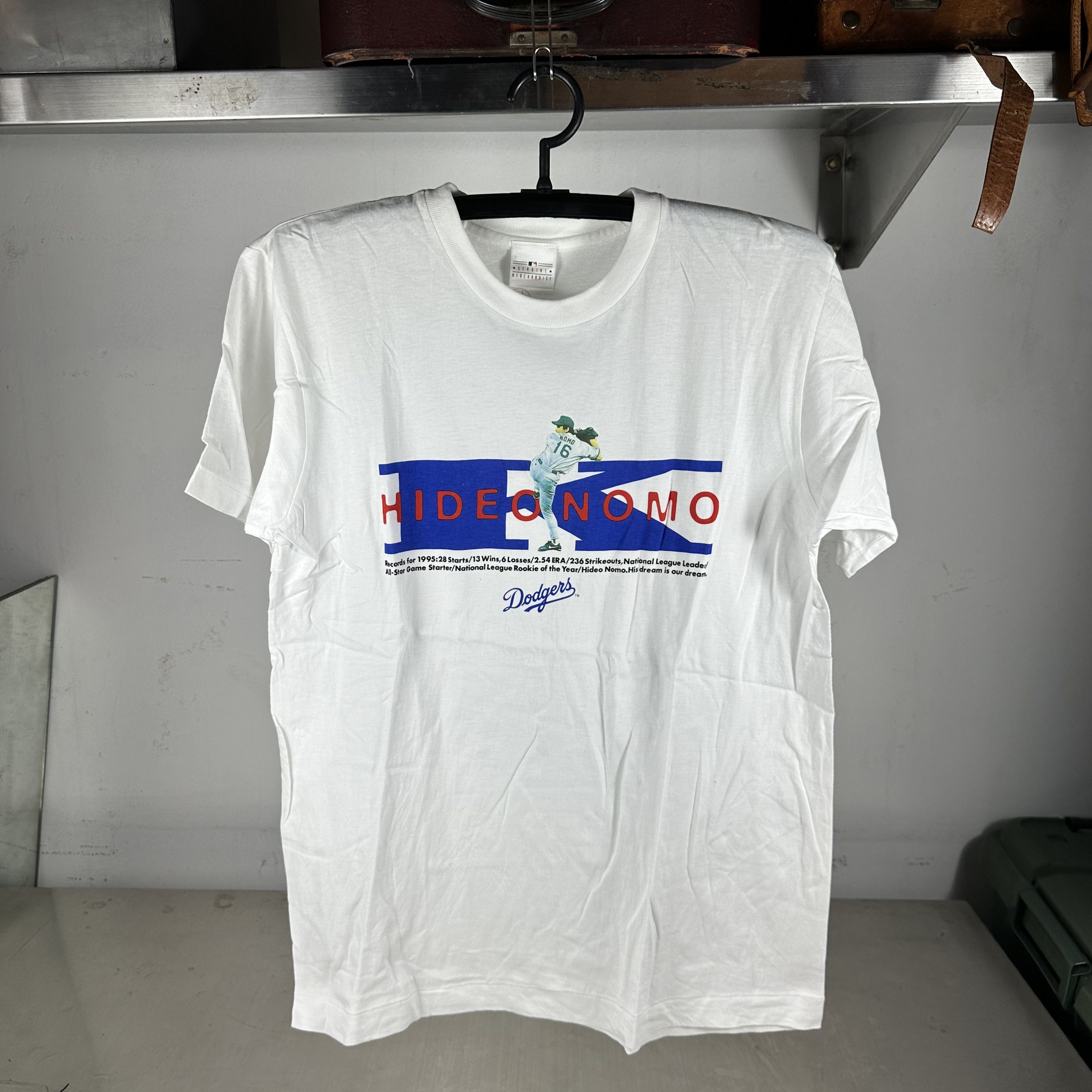 Vintage 1995 Hideo Nomo Los Angeles Dodgers MLB Records T-Shirt Size US L / EU 52-54 / 3 - 1 Thumbnail