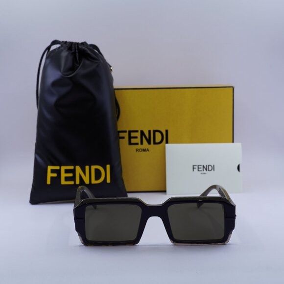 Fendi Fendi FE40073U 50E FENDI GRAPHY Sunglasses Brown Rectangle Size ONE SIZE - 10 Thumbnail