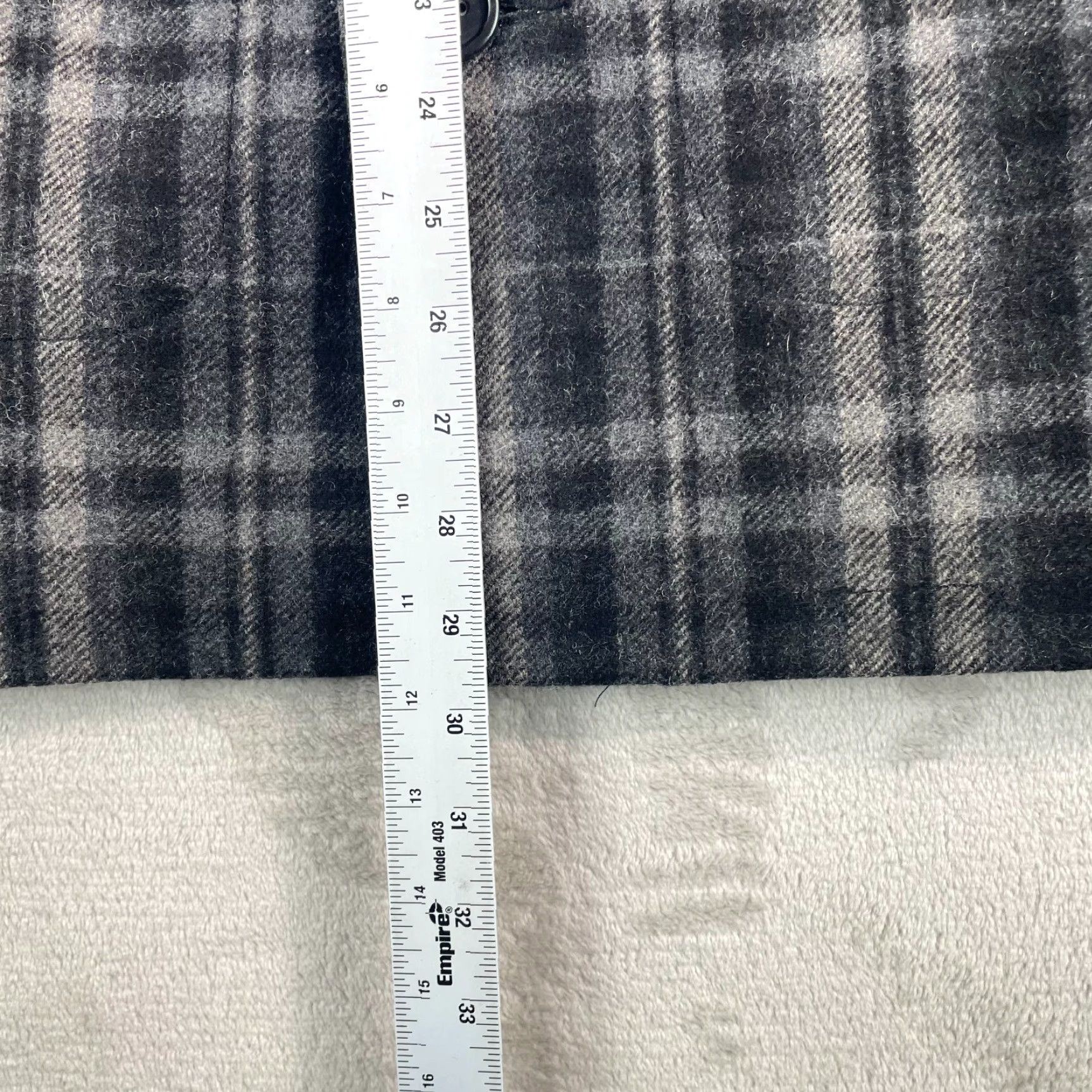 Banana Republic VINTAGE Banana Republic Chore Barn Coat Jacket Mens Small Black Grey Plaid Wool Blend NEW Size US S / EU 44-46 / 1 - 5 Thumbnail