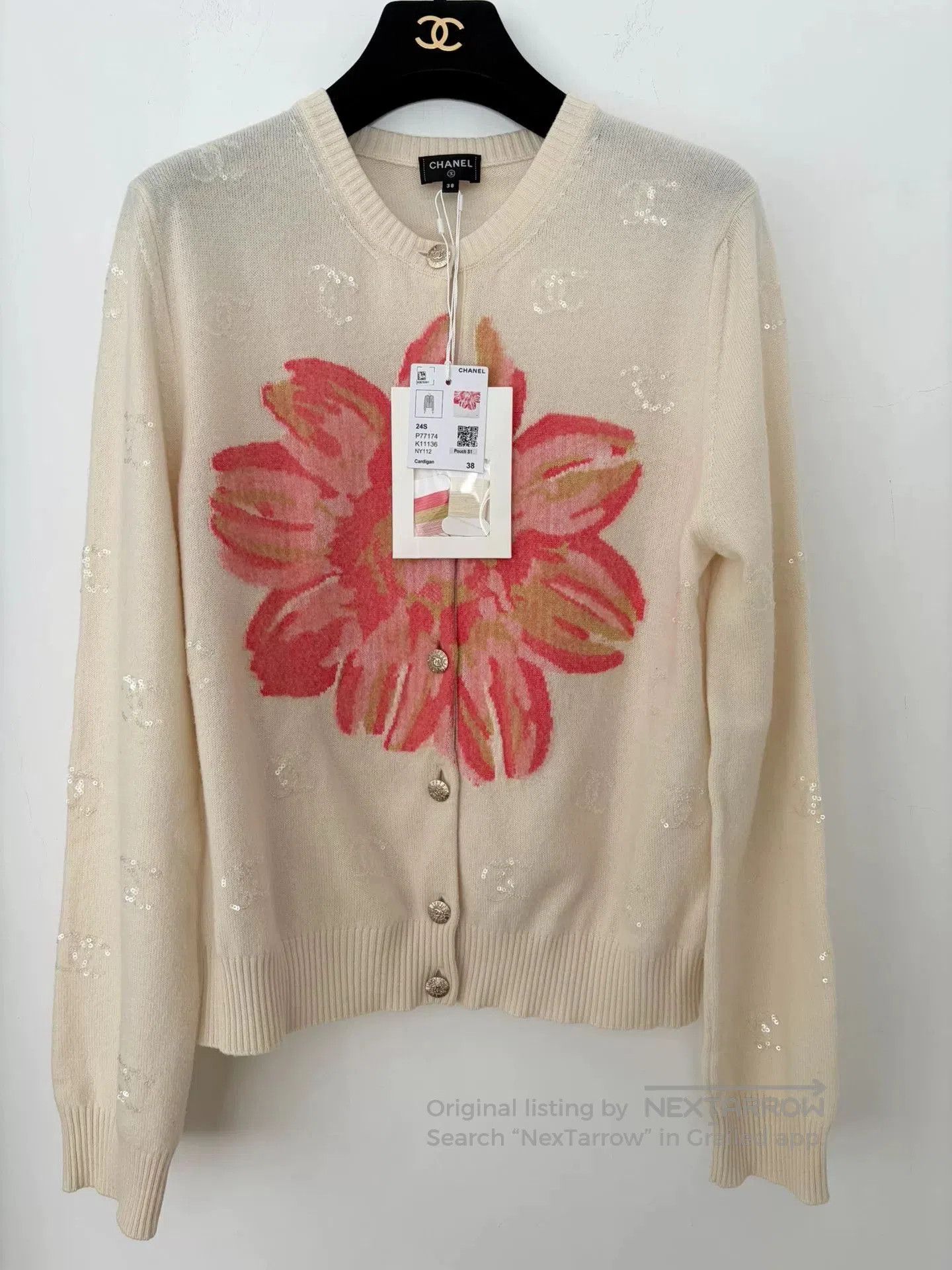 Chanel Chanel 24S Camellia Sequin Cashmere Cardigan. Size US S / EU 44-46 / 1 - 1 Thumbnail