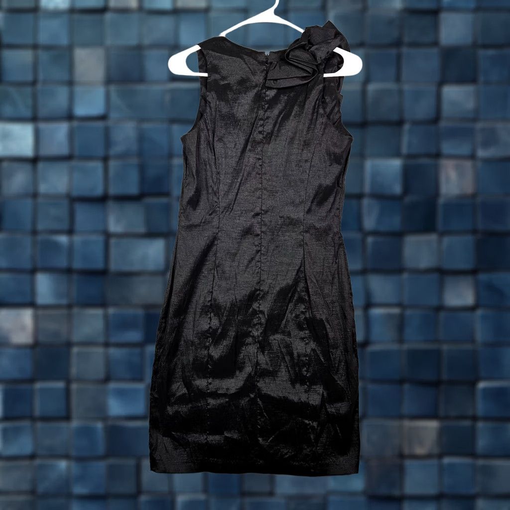 Vintage Cache Black Rosette Ruffle Shoulder Bodycon Cocktail Prom Mini Dress Size 10 Size L / US 10 / IT 46 - 1 Thumbnail