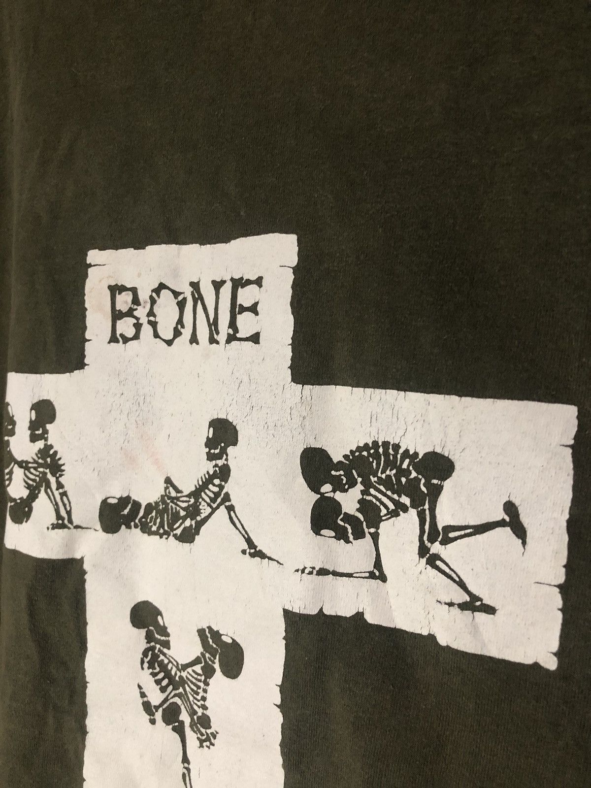 Hook-Ups × Sex Skateboards × Vintage Rare Vintage Porn Star Skateboard 90s Bone Crosses Shirt Size US L / EU 52-54 / 3 - 5 Thumbnail