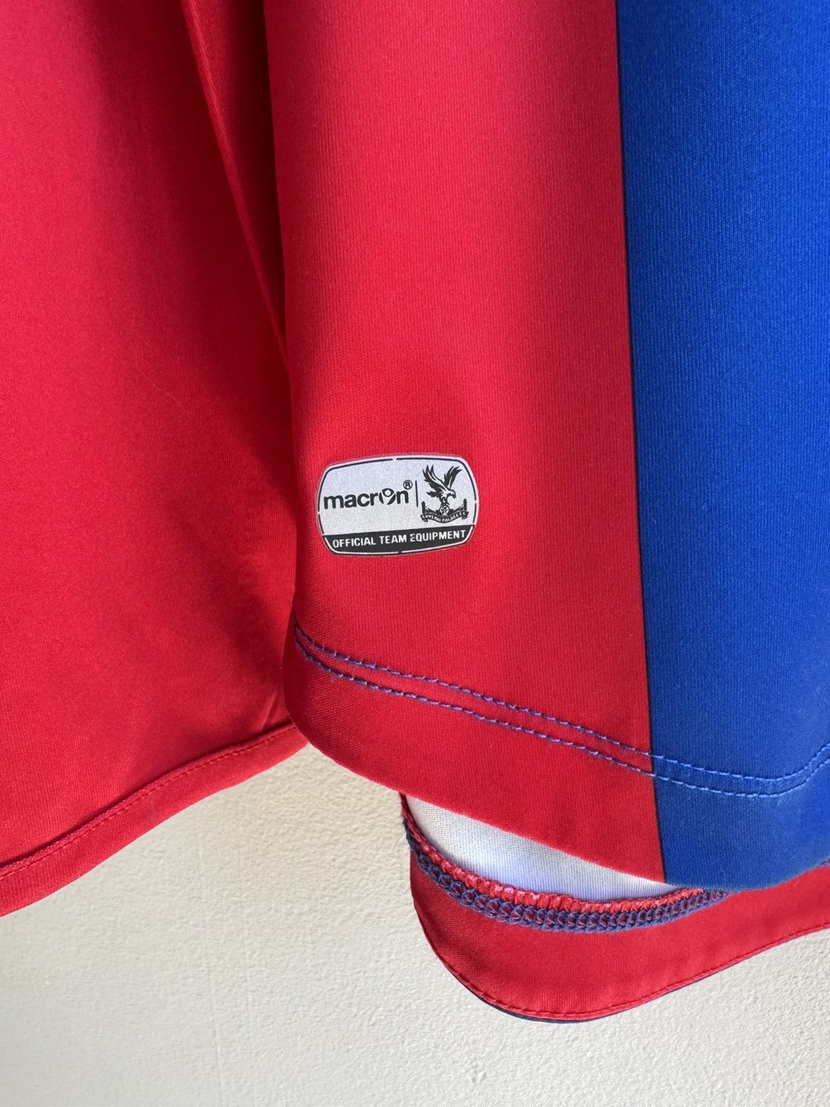 Vintage CRYSTAL PALACE 2016 2017 LONG SLEEVE SHIRT SOCCER JERSEY Size US XL / EU 56 / 4 - 6 Thumbnail