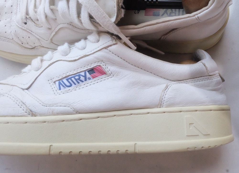 AUTRY Autry Medalist Low Leather Size US 9 / EU 42 - 4 Thumbnail