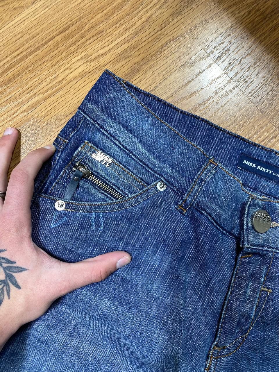 Japanese Brand Crazy Crash Dirty Baggy Faded Jean Japan Avant Garde Style Size US 26 / EU 42 - 2 Thumbnail