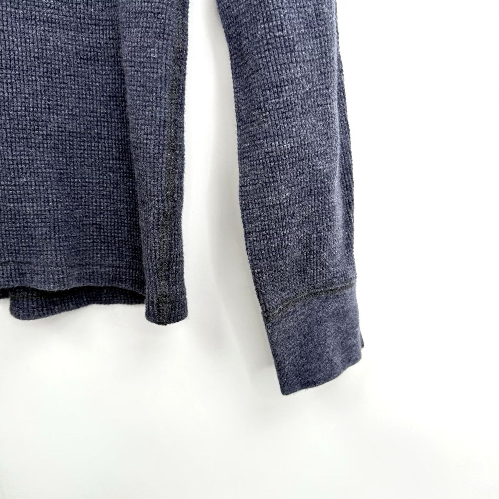 Wallace & Barnes VINTAGE Wallace Barnes Henley Thermal Shirt Mens S Navy Blue All Cotton Knit 90s Retro City Hipster Outdoor Thermal Shirt Mens XS-? Size US S / EU 44-46 / 1 - 5 Thumbnail