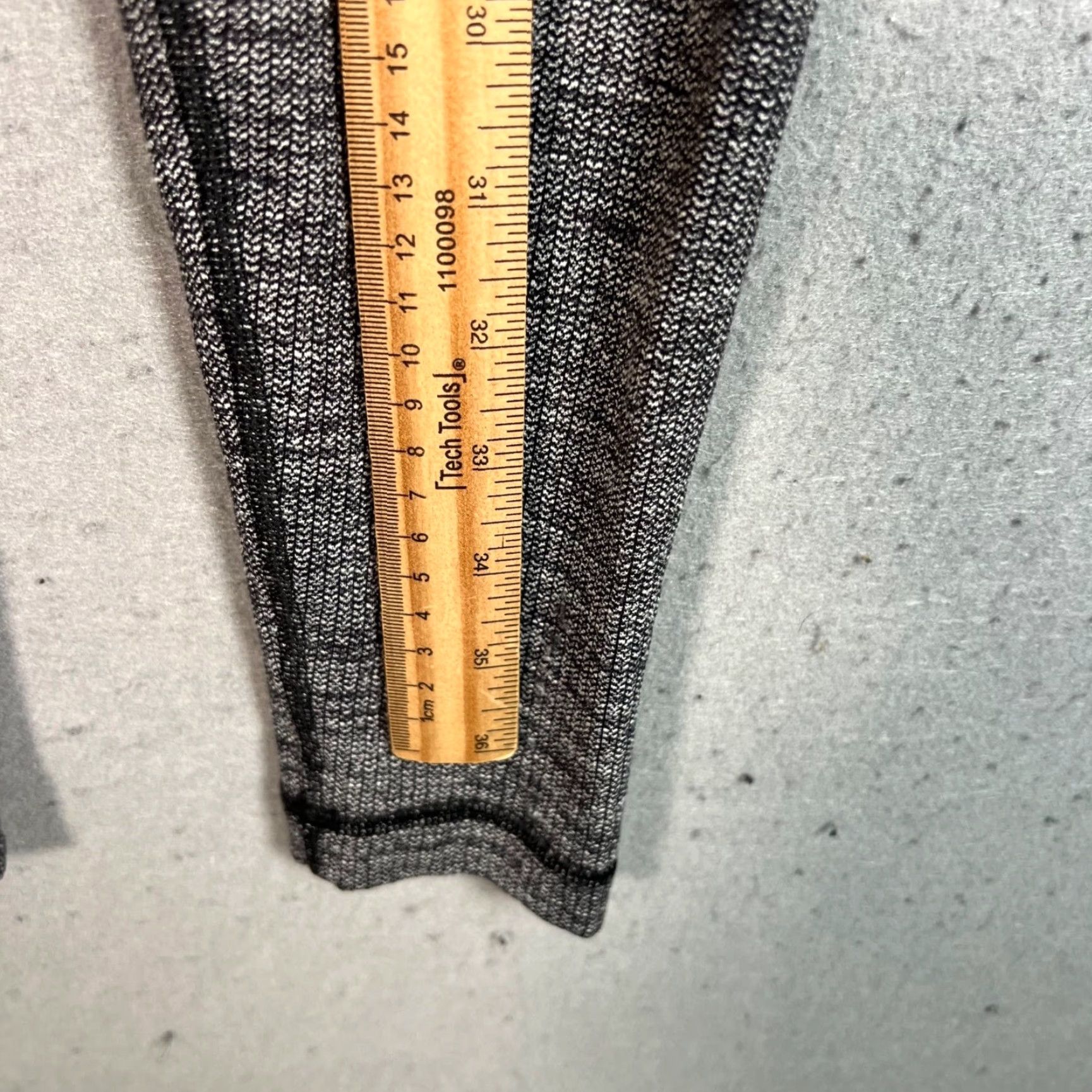 Lululemon Lululemon Leggings Womens Size 4 Black White Heathered High-Waisted Athletic Activewear Skinny Inseam 27 in Yoga Size 27" / US 4 / IT 40 - 6 Thumbnail