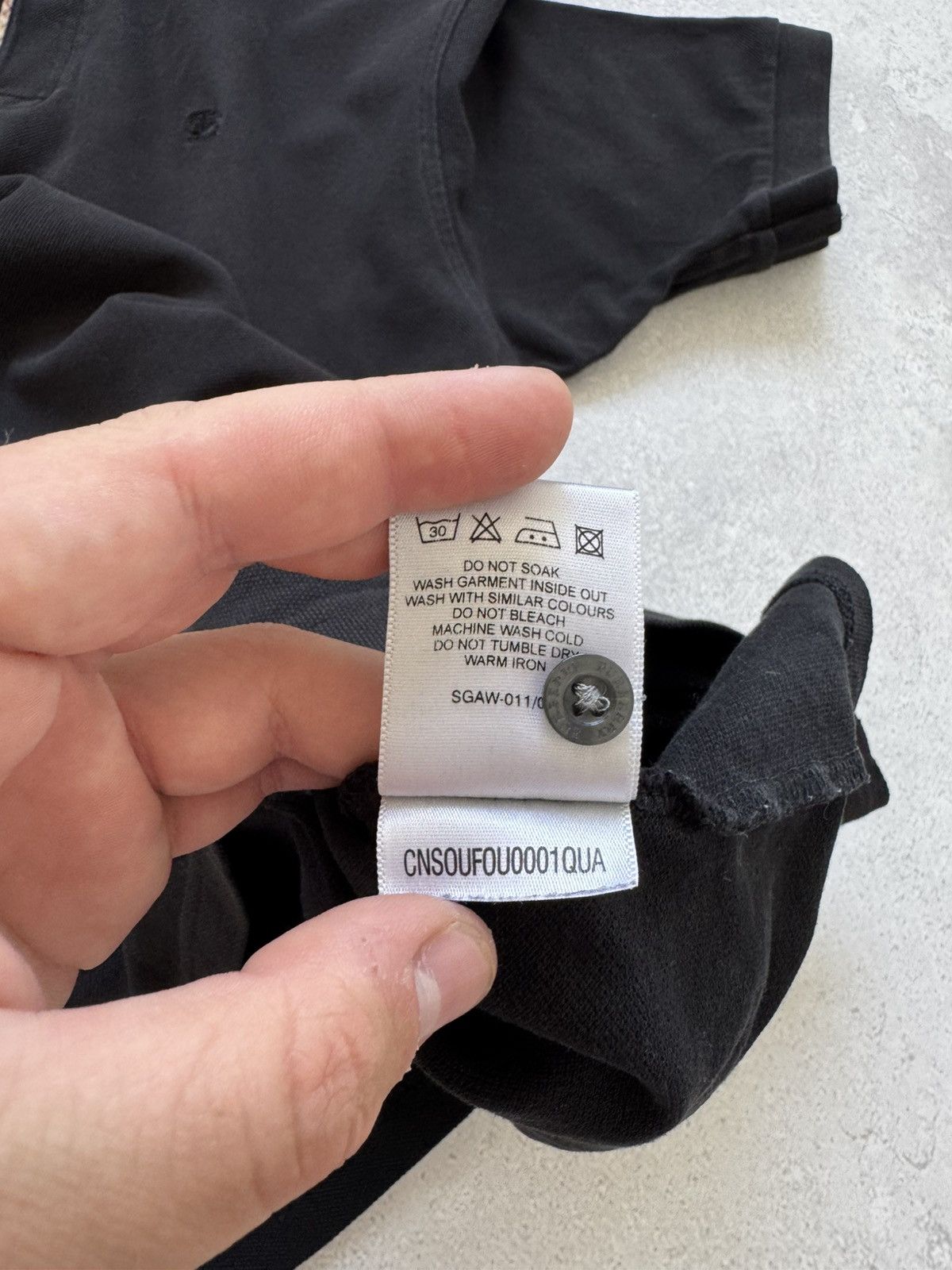 Burberry Vintage Burberry London Nova Check Black Polo Logo Size US S / EU 44-46 / 1 - 10 Thumbnail