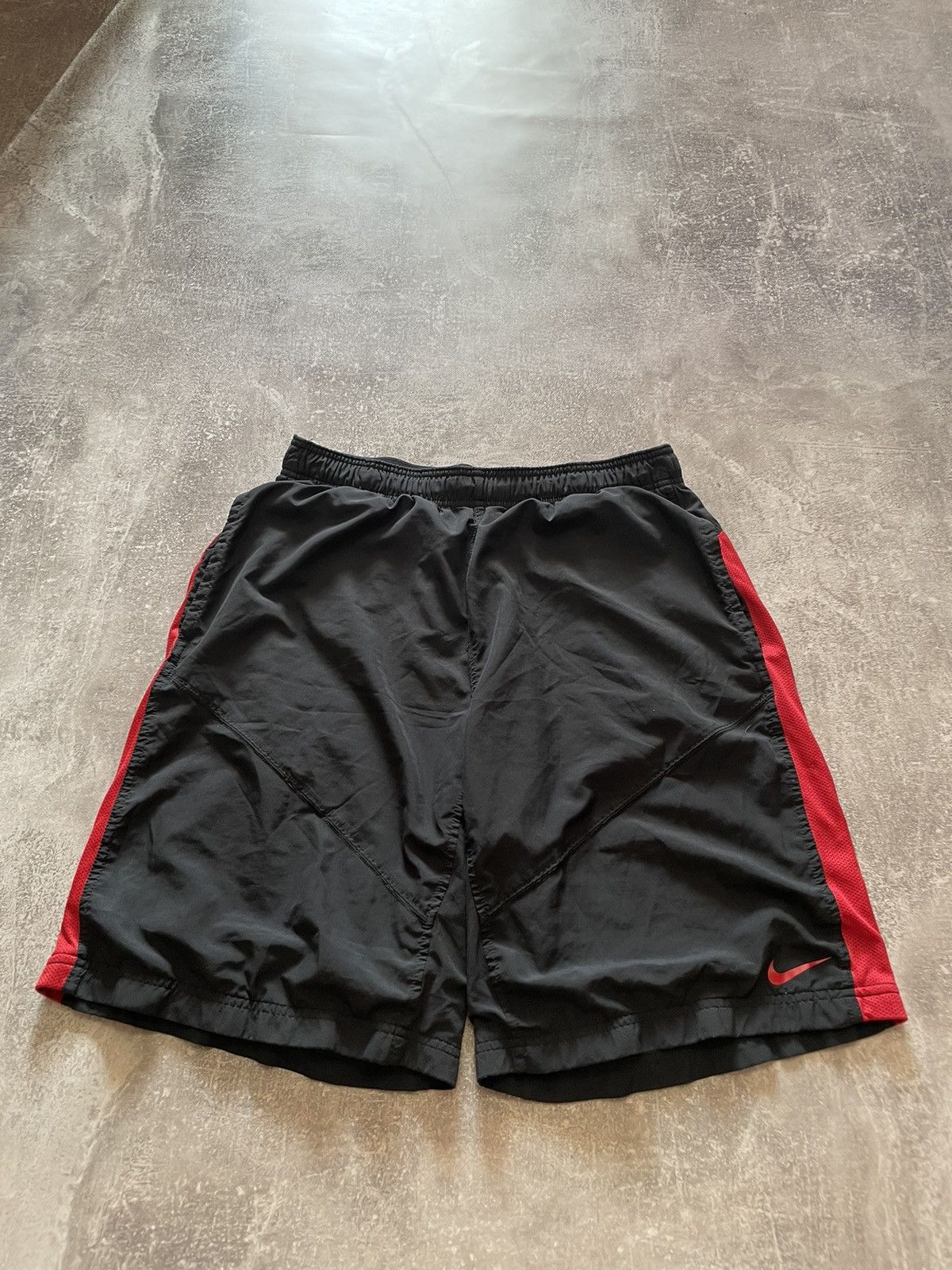 Nike Nike Dri-Fit Swoosh Logo Shorts Size L Size US 34 / EU 50 - 1 Thumbnail