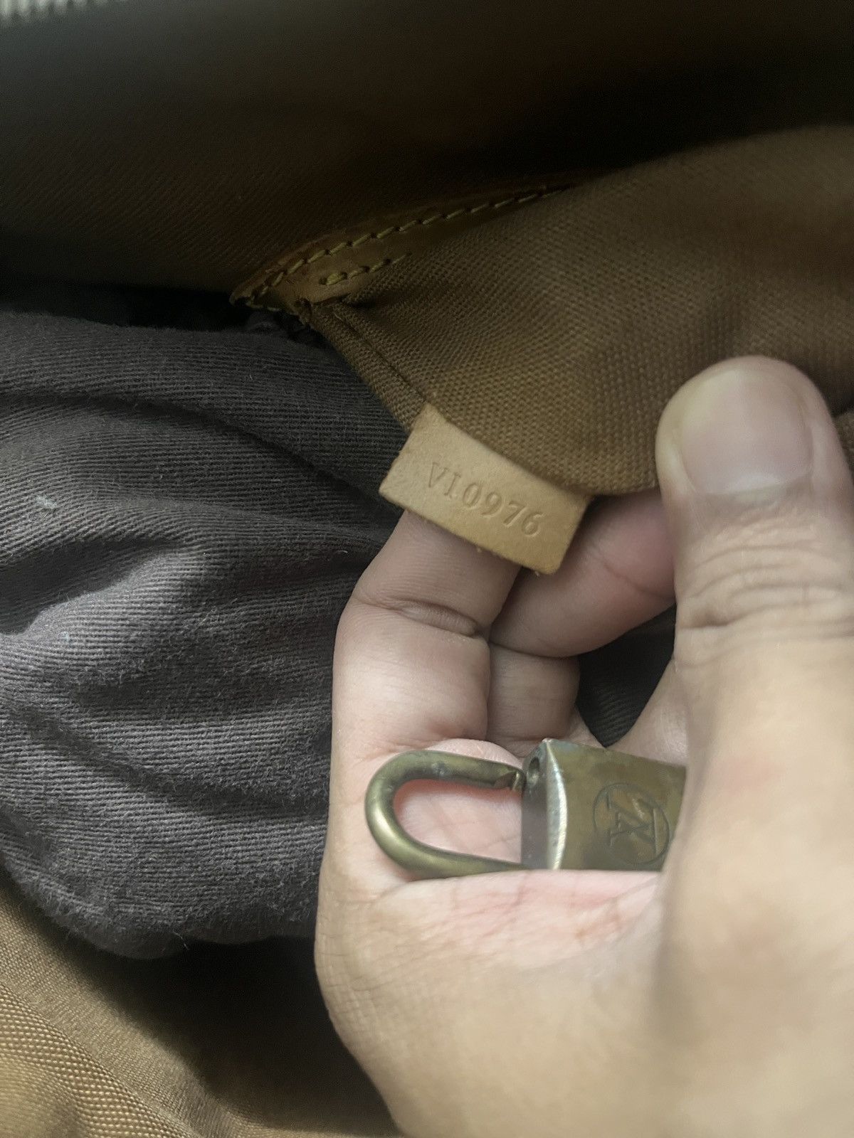 Louis Vuitton louis vuitton alma Size ONE SIZE - 7 Thumbnail