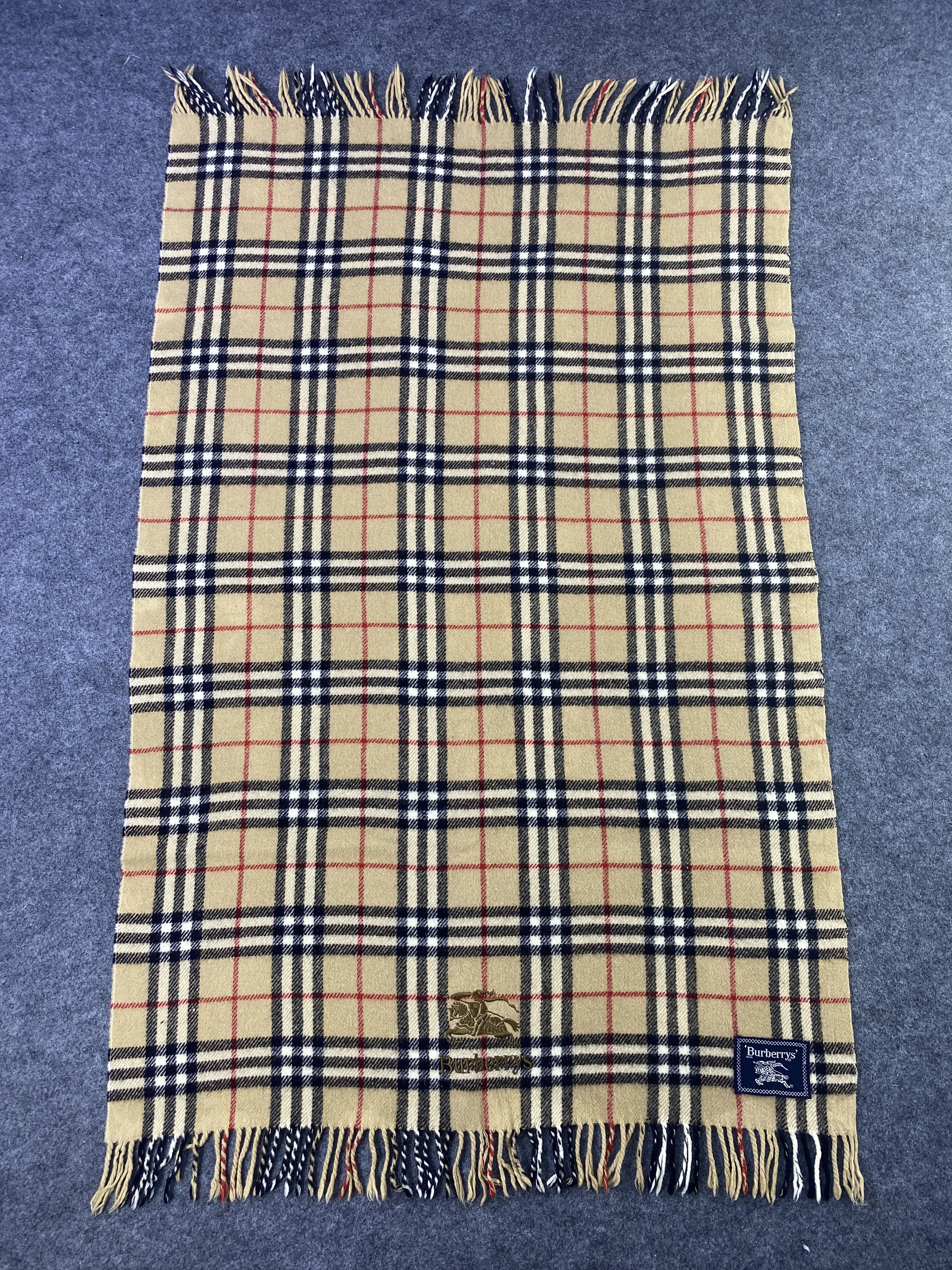 Burberry BIG SIZE BURBERRY Scarf / Muffler / Neckwear -T715 Size ONE SIZE - 1 Thumbnail