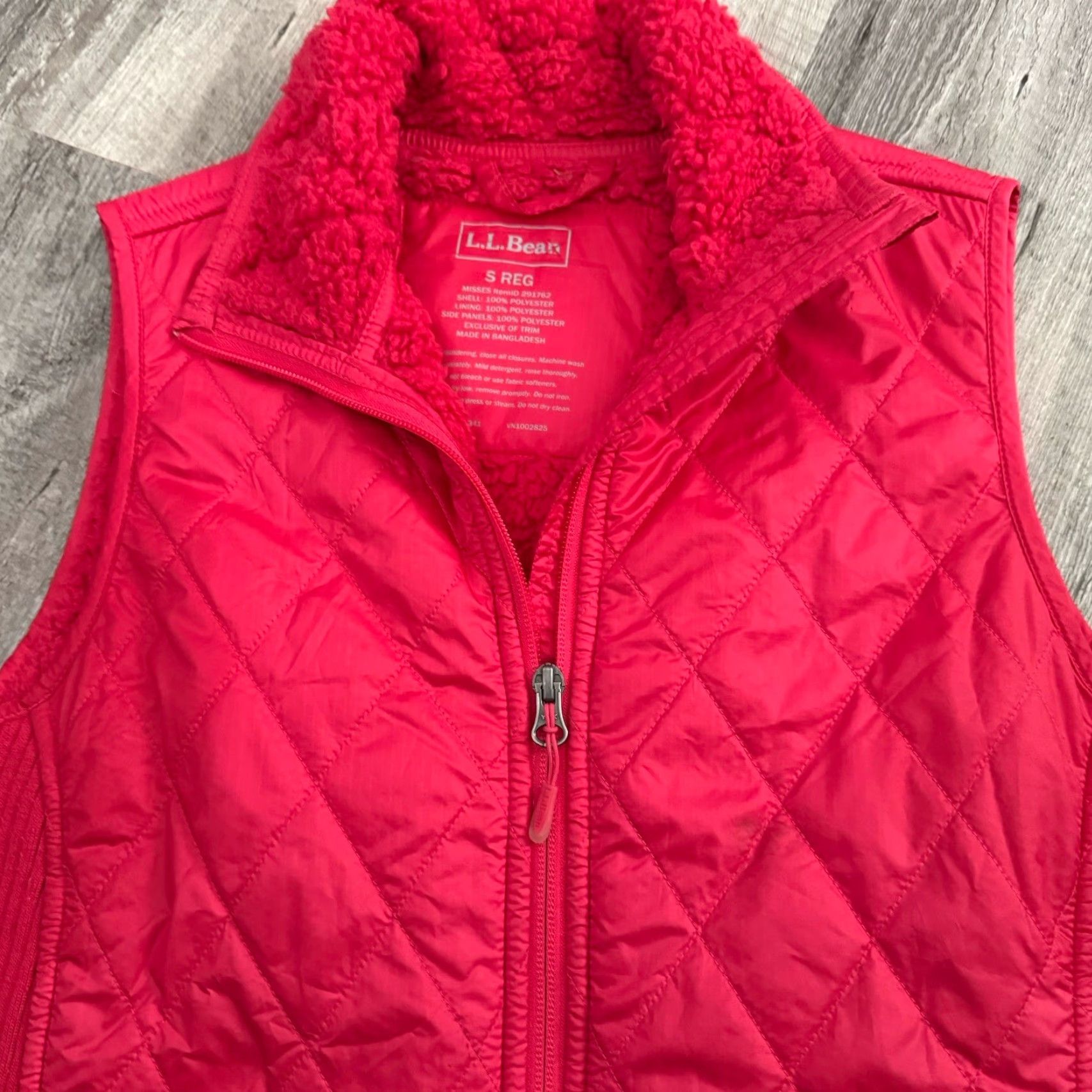 Vintage LL Bean Vest Small Red Sherpa Fleece Lined Quilted Full-Zip Pockets Womens Size S / US 4 / IT 40 - 3 Thumbnail
