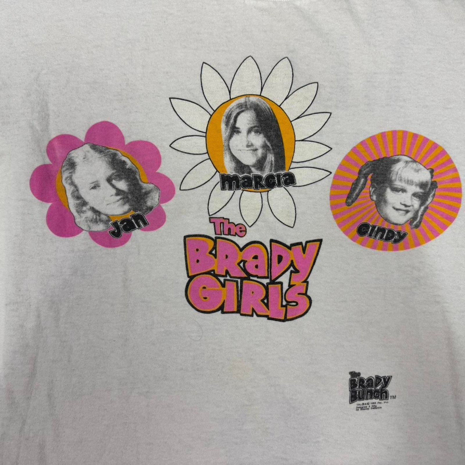 Vintage VINTAGE 90S SINGLE STITCH STANLEY DESANTIS BRADY GIRLS TEE: Size US L / EU 52-54 / 3 - 4 Thumbnail