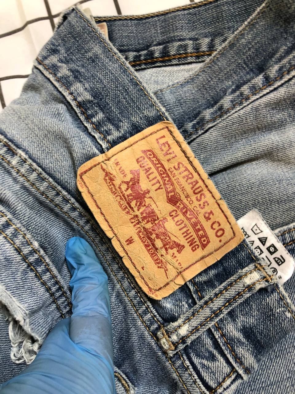 Levi's Levi's Men's 505 Standard Bootcut Fit Jean Size US 34 / EU 50 - 17 Thumbnail