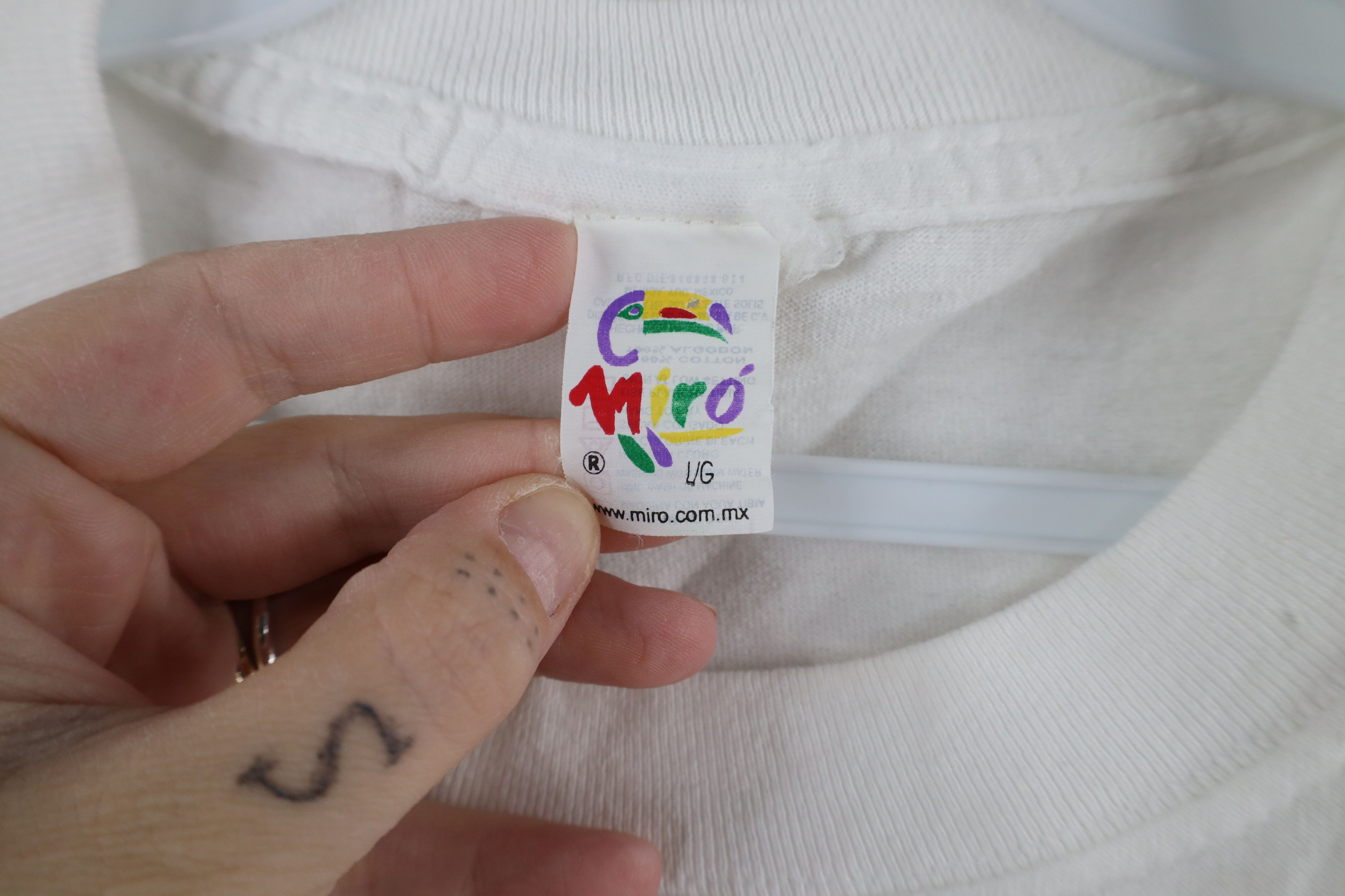 Vintage Vintage 90s Streetwear Fish Cozumel Mexico T-Shirt White Size US L / EU 52-54 / 3 - 6 Thumbnail