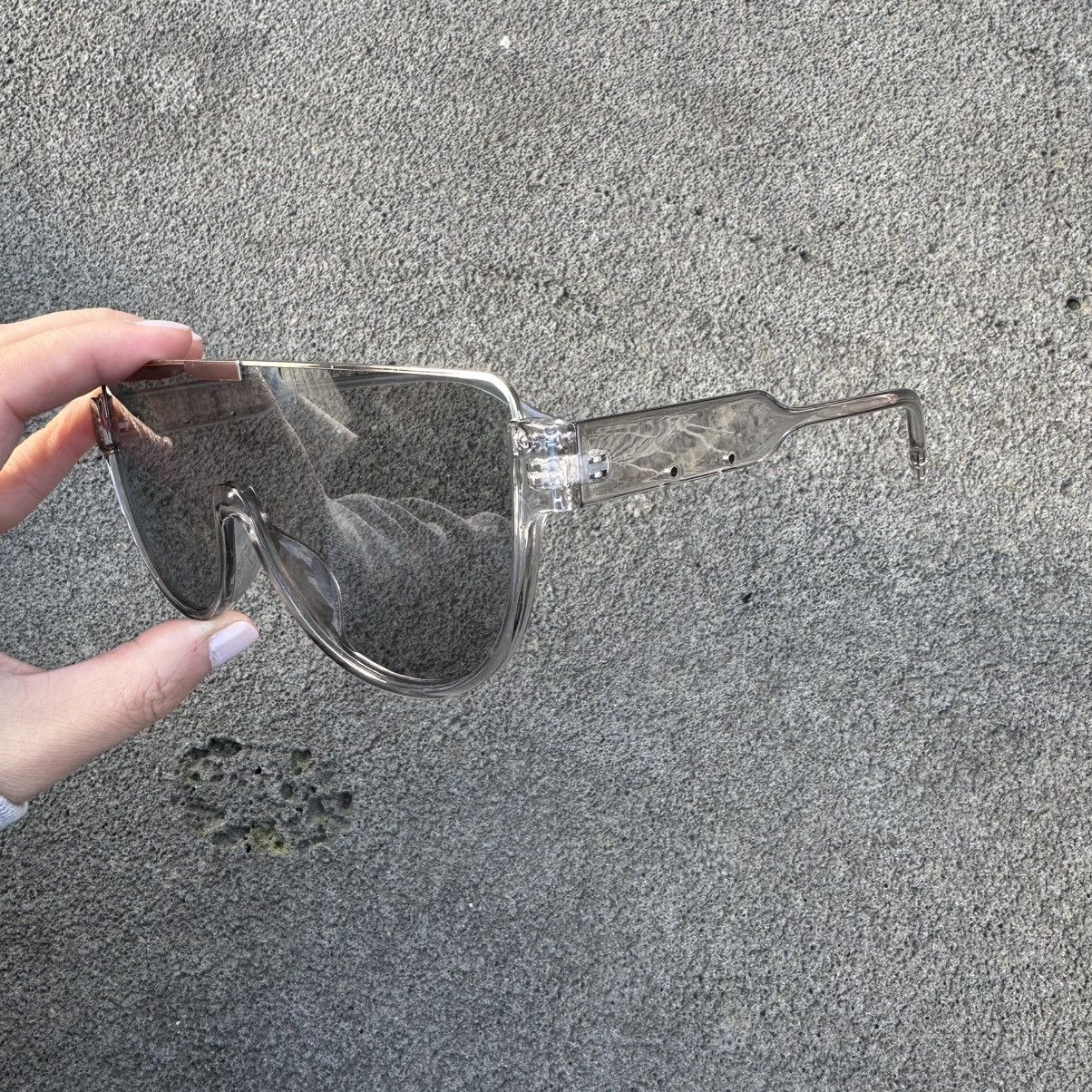 Other SUNGLASSES BRAND NEW CLASSIC RETRO VINTAGE YT86395-01 Size ONE SIZE - 2 Thumbnail